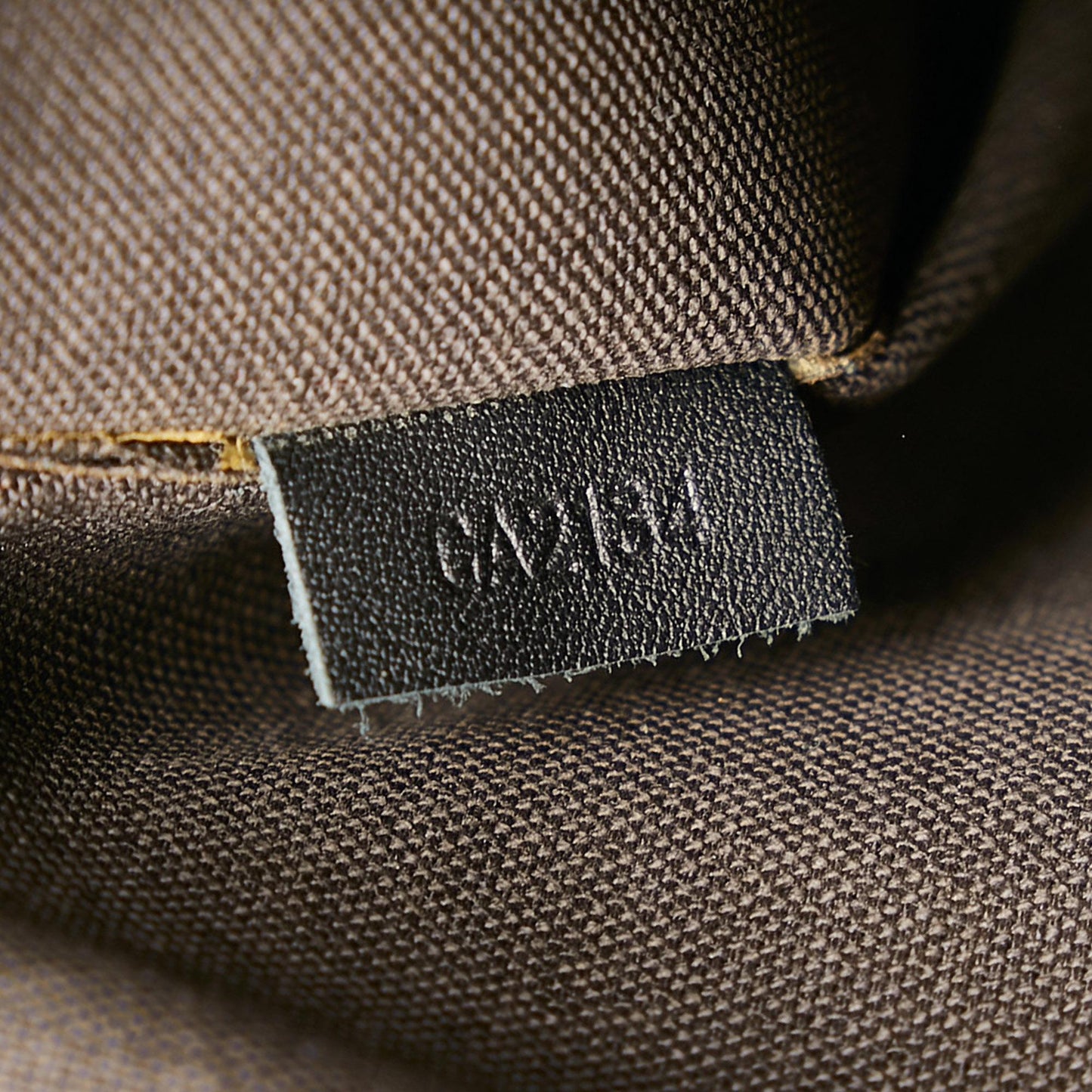 Louis Vuitton Damier Infini Tadao PM (SHG-S5Nfao)