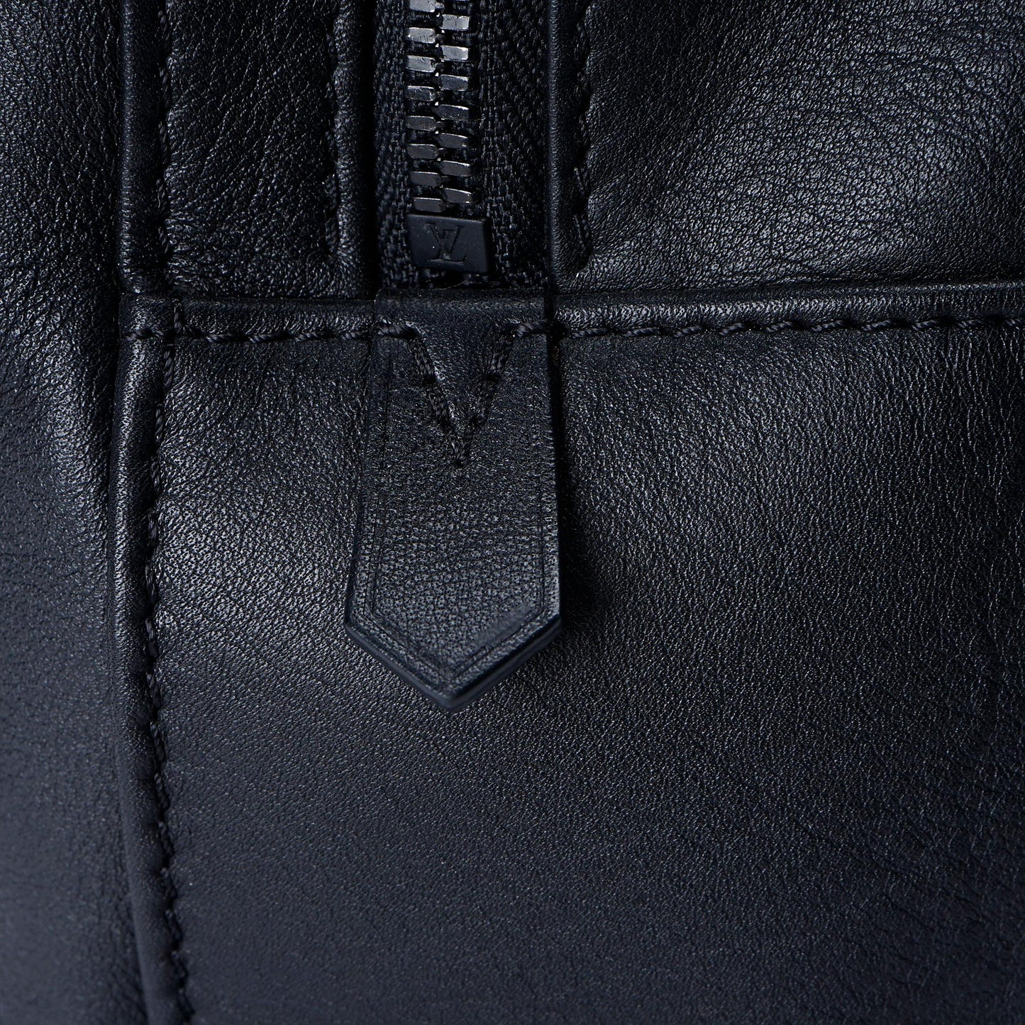 Louis Vuitton Dark Infinity Backpack PM (SHG-Oi3pC5)