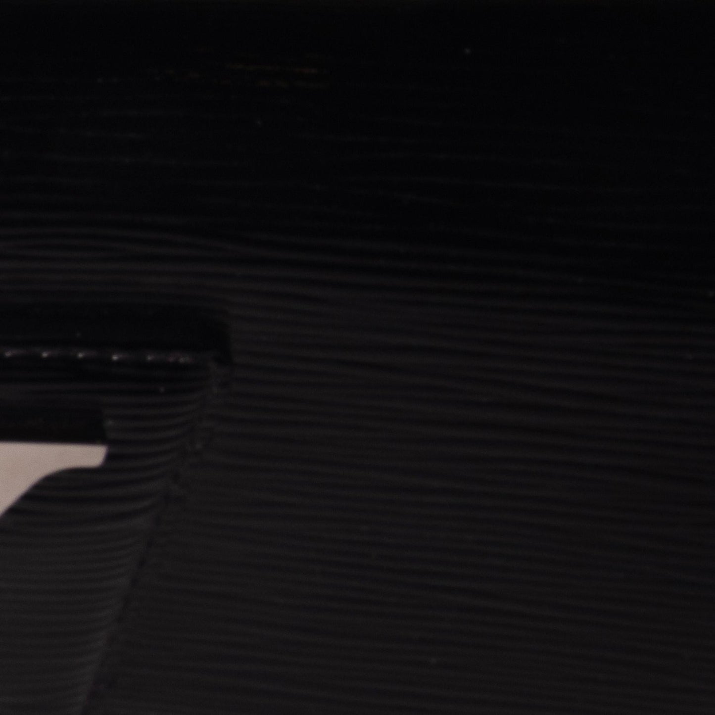 Louis Vuitton Electric Epi Sobe Clutch (SHG-34553)