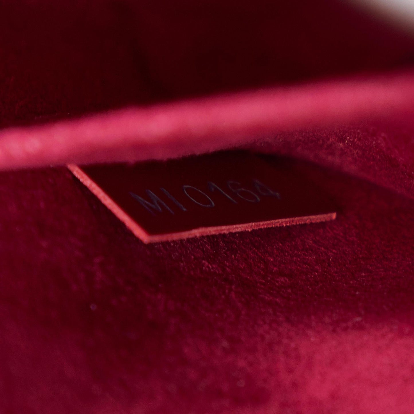Louis Vuitton Epi Alma BB (SHG-1bnxrF)