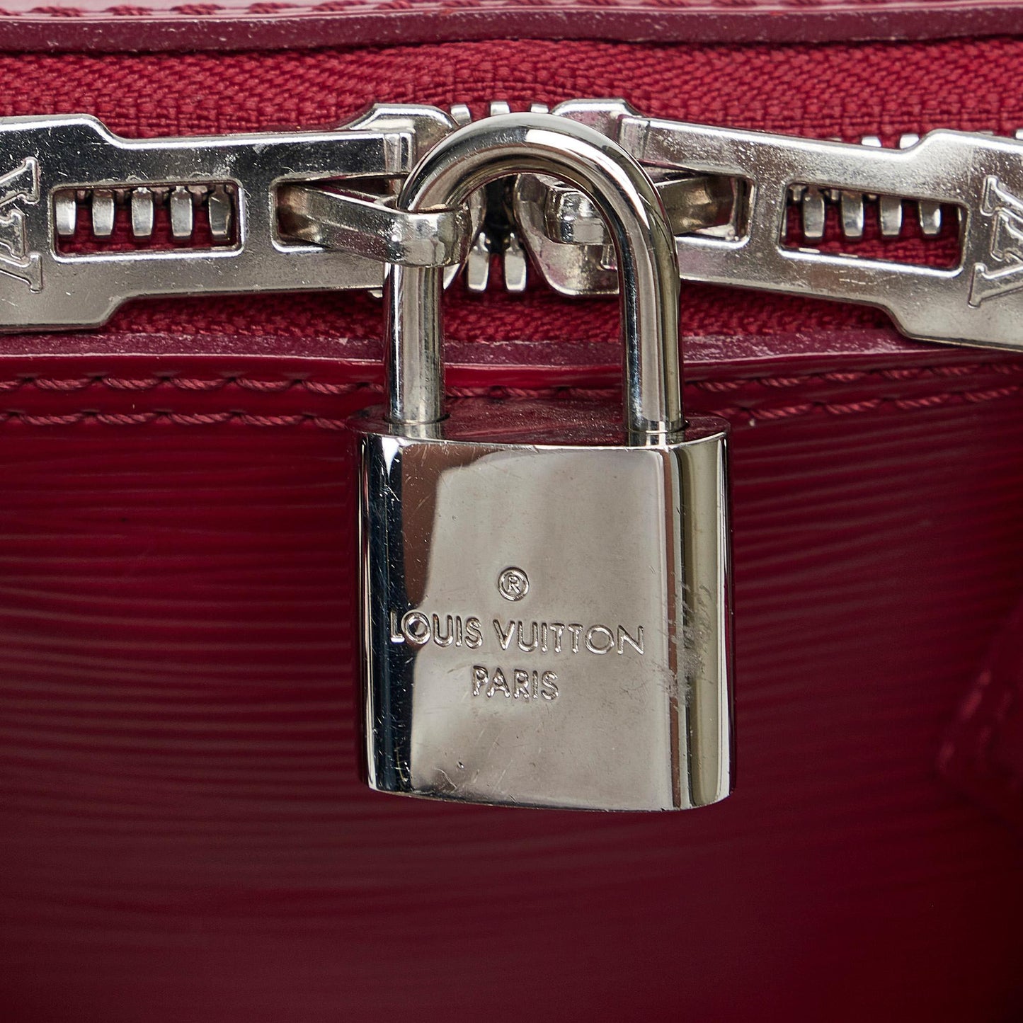 Louis Vuitton Epi Alma BB (SHG-tBhFqc)