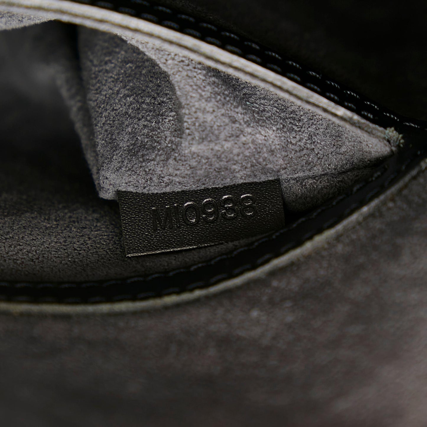 Louis Vuitton Epi Alma MM (SHG-35910)