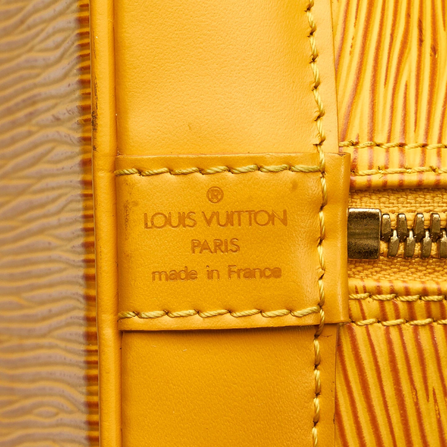 Louis Vuitton Epi Alma PM (SHG-30675)