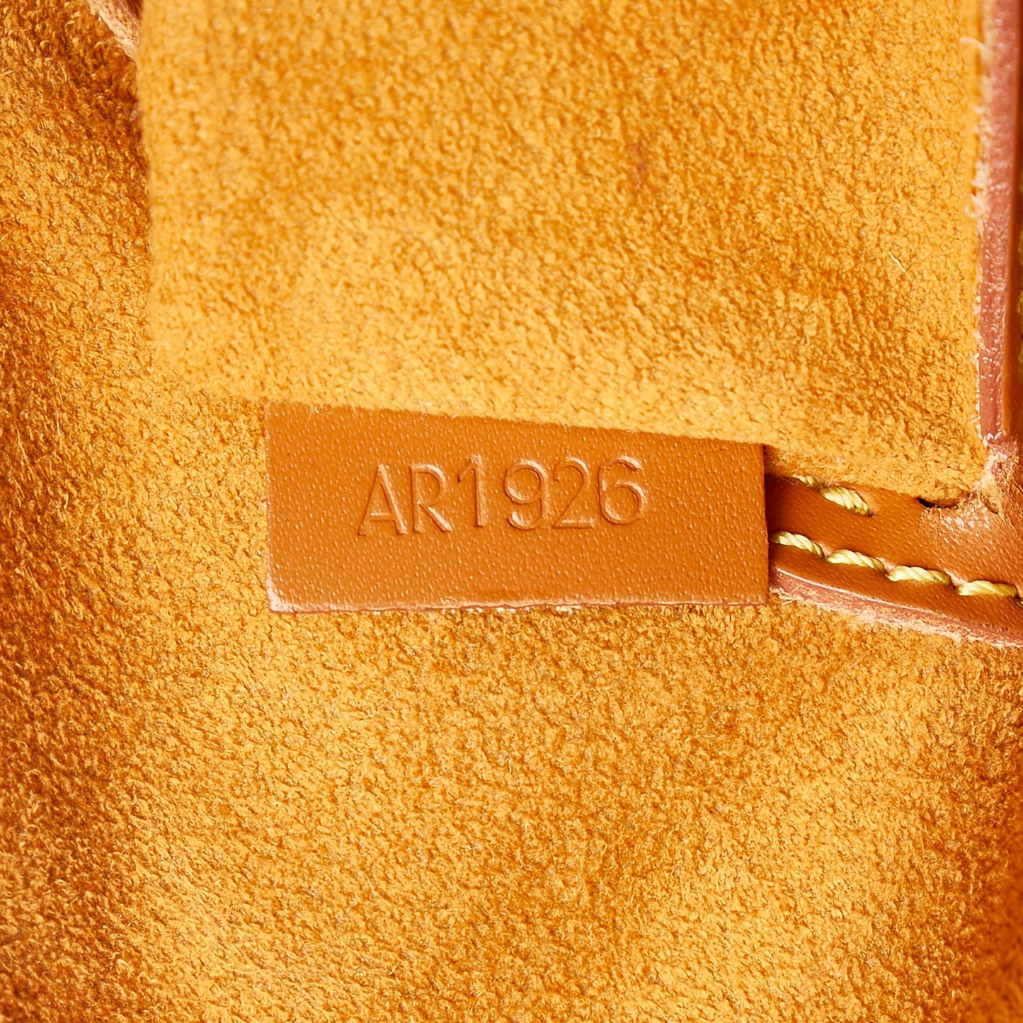 Louis Vuitton Epi Alma PM (SHG-34980)