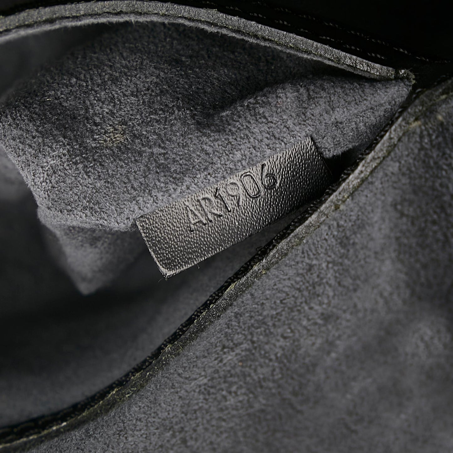 Louis Vuitton Epi Alma PM (SHG-mLzdzt)