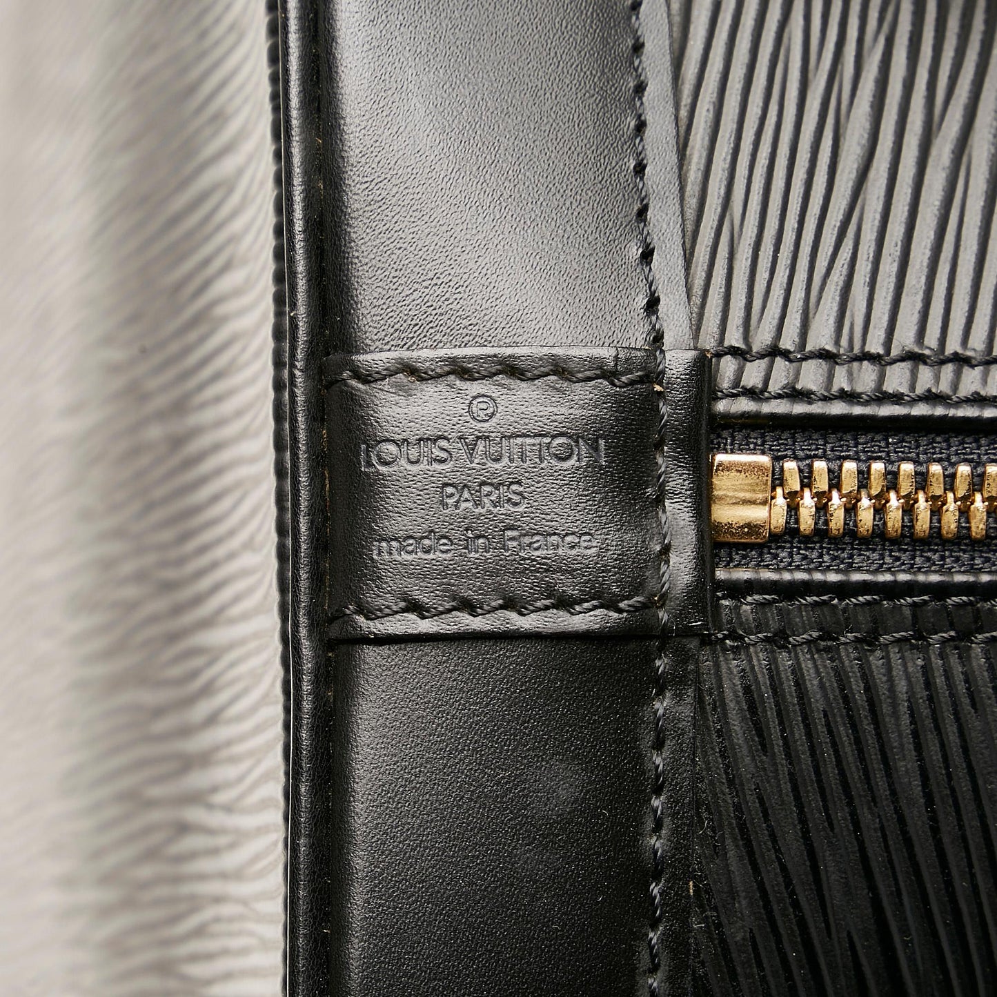 Louis Vuitton Epi Alma PM (SHG-mLzdzt)