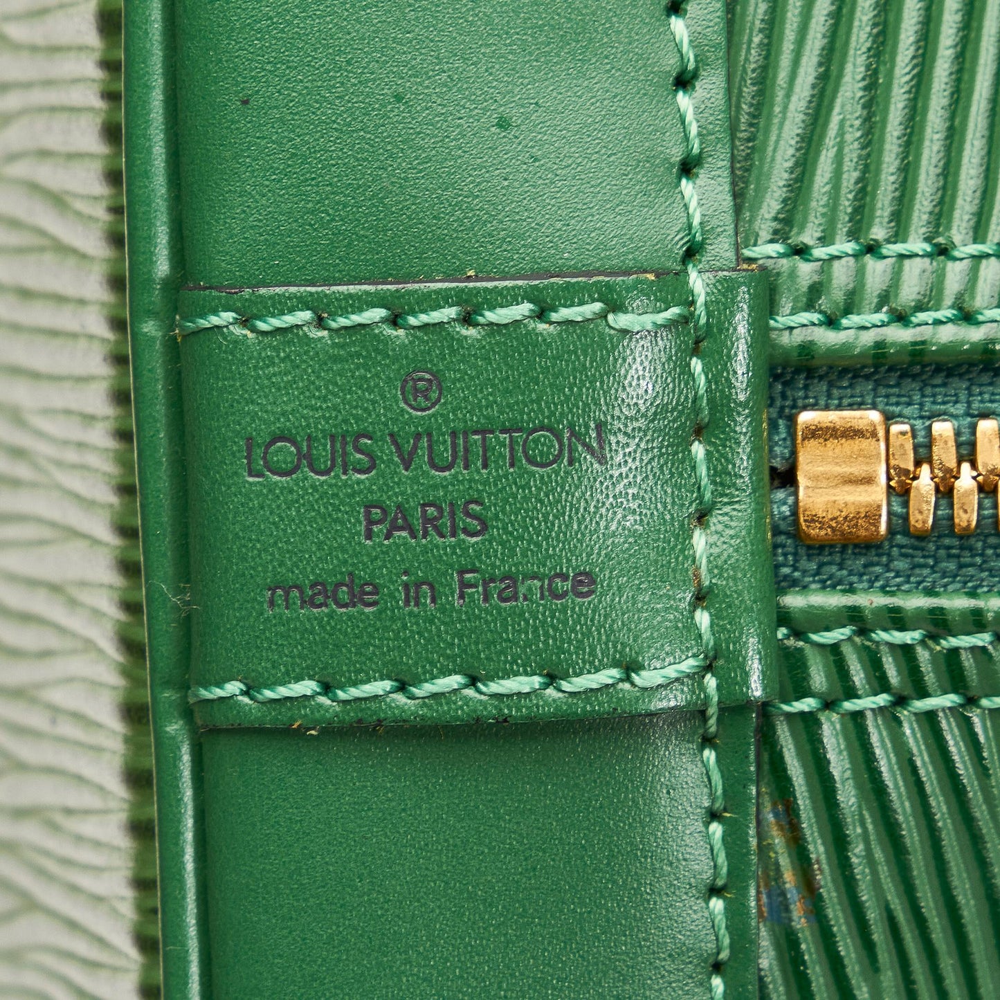 Louis Vuitton Epi Alma PM (SHG-ABG0l1)