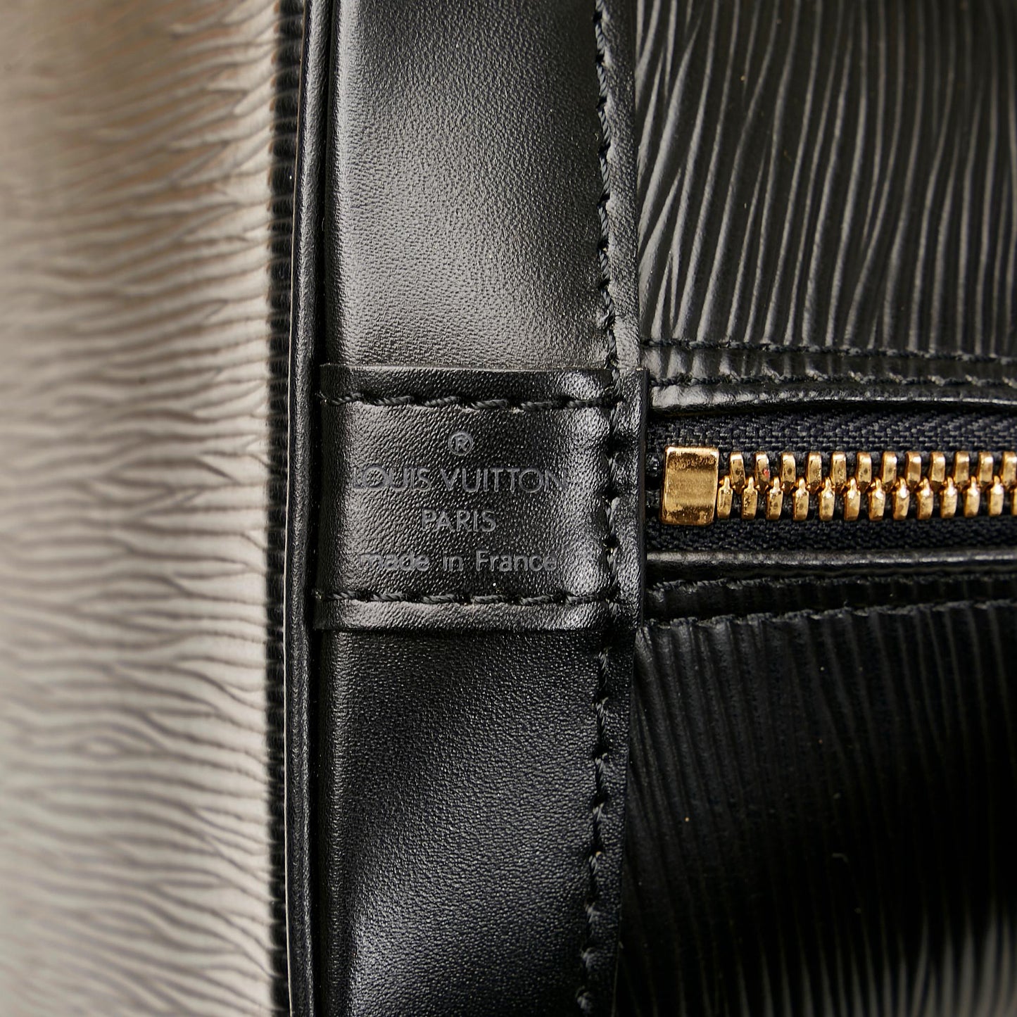 Louis Vuitton Epi Alma PM (SHG-NPi7Aa)