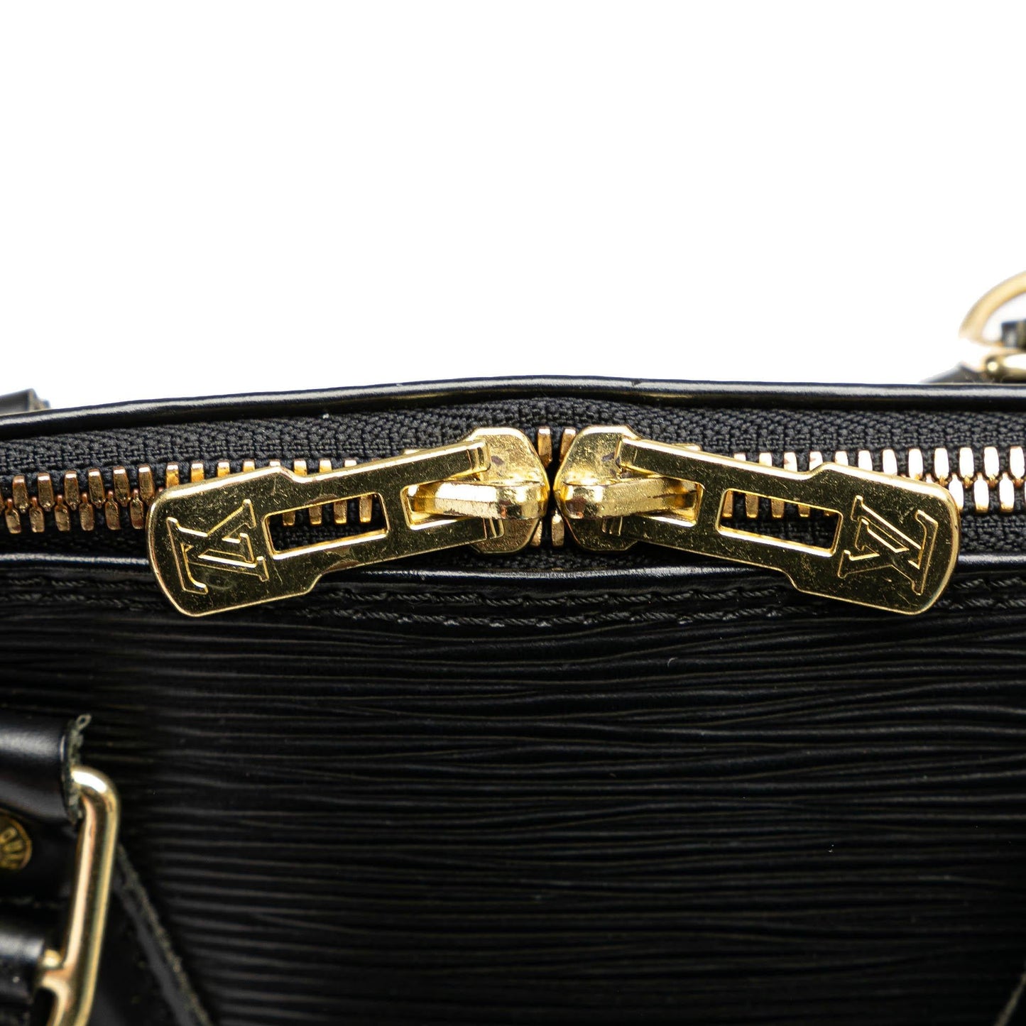 Louis Vuitton Epi Alma PM (SHG-BU9g5h)