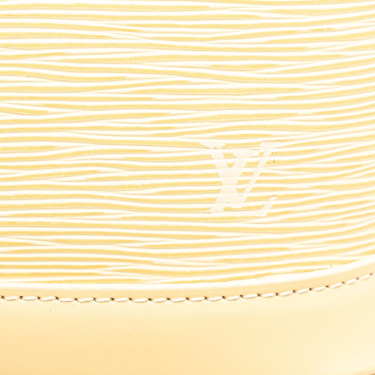 Louis Vuitton Epi Alma PM