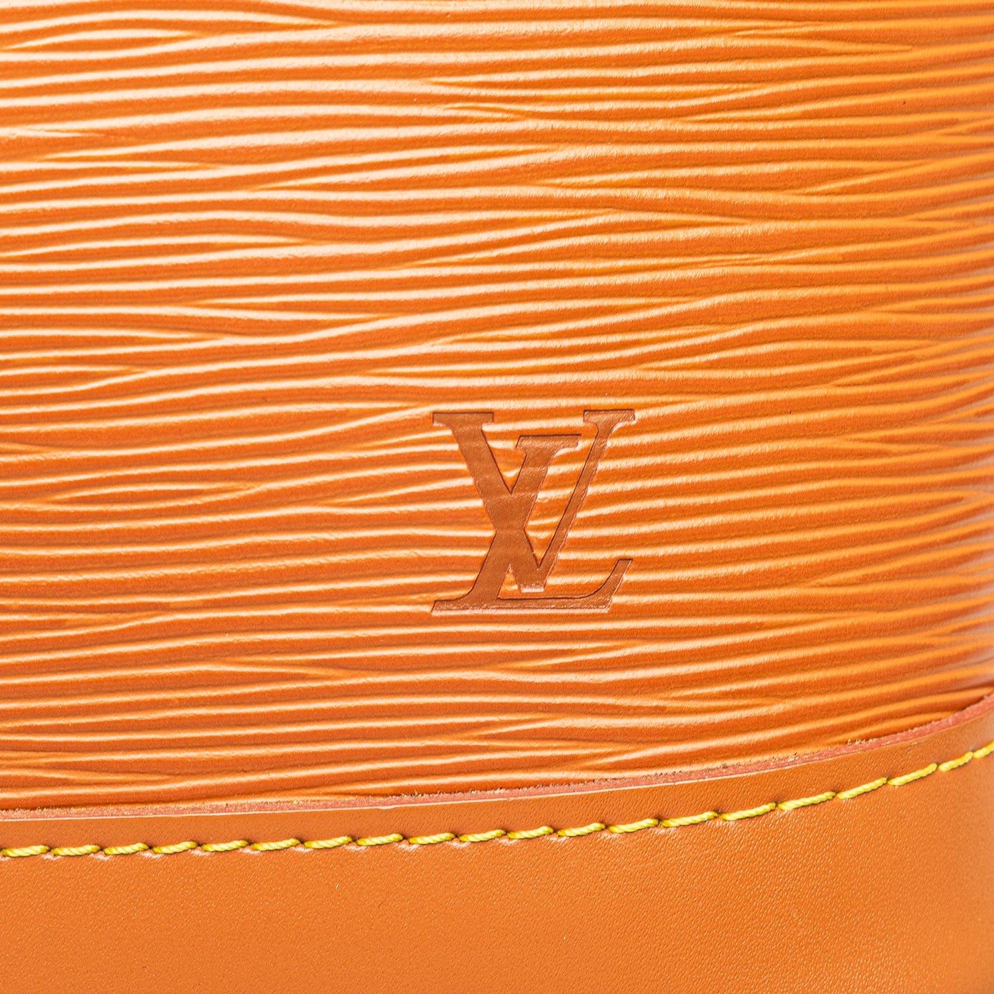Louis Vuitton Epi Alma PM