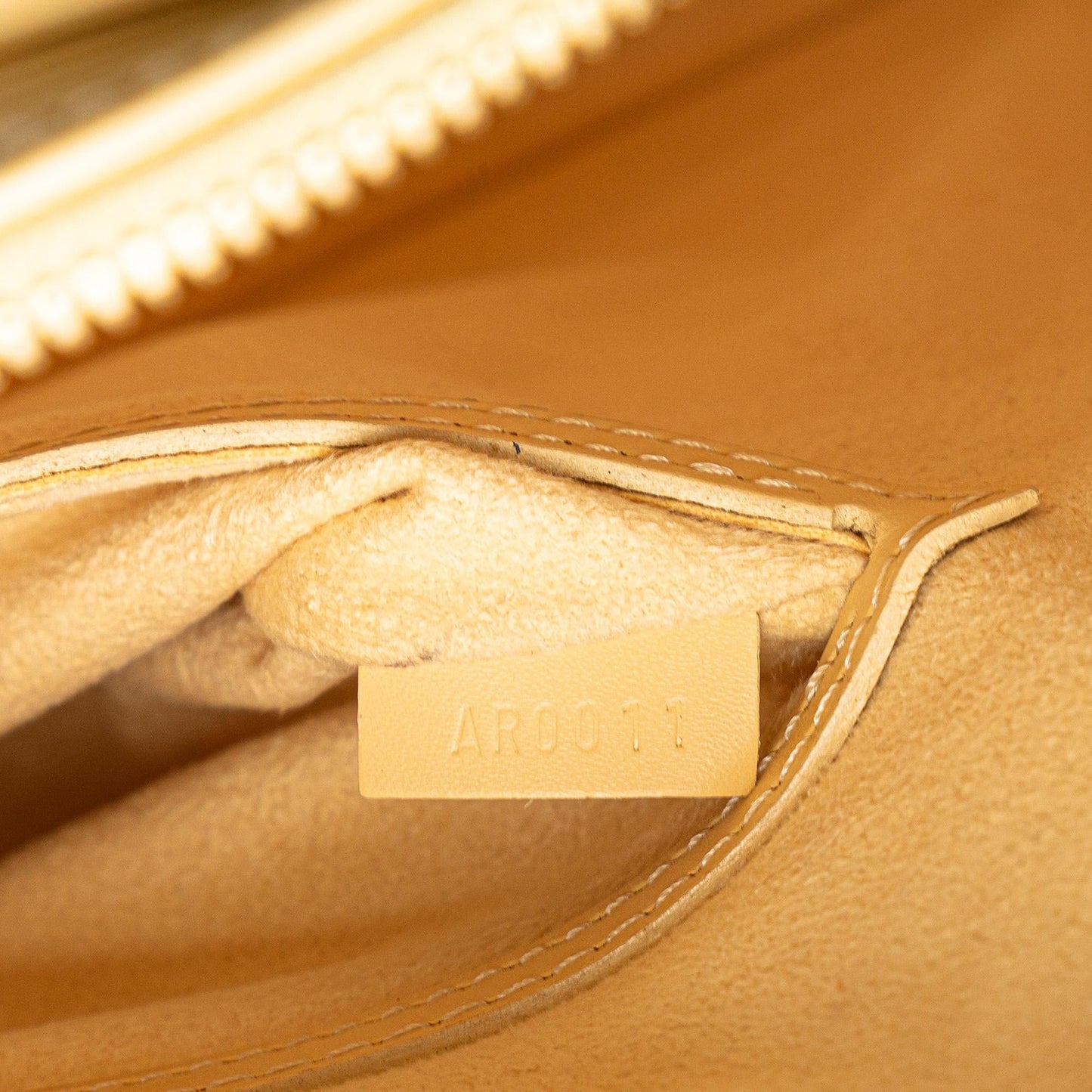 Louis Vuitton Epi Alma PM