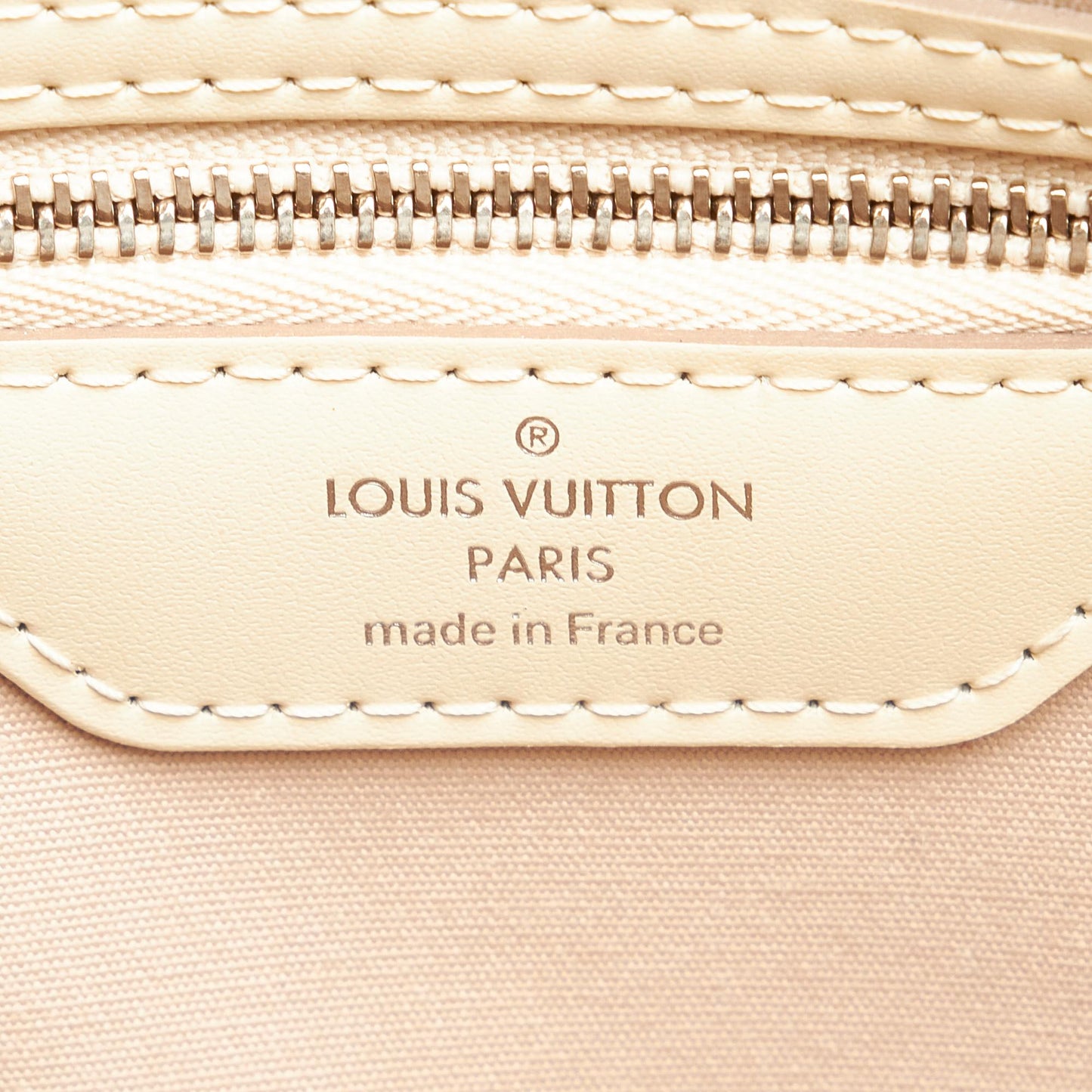 Louis Vuitton Epi Brea MM (SHG-M8MXDe)