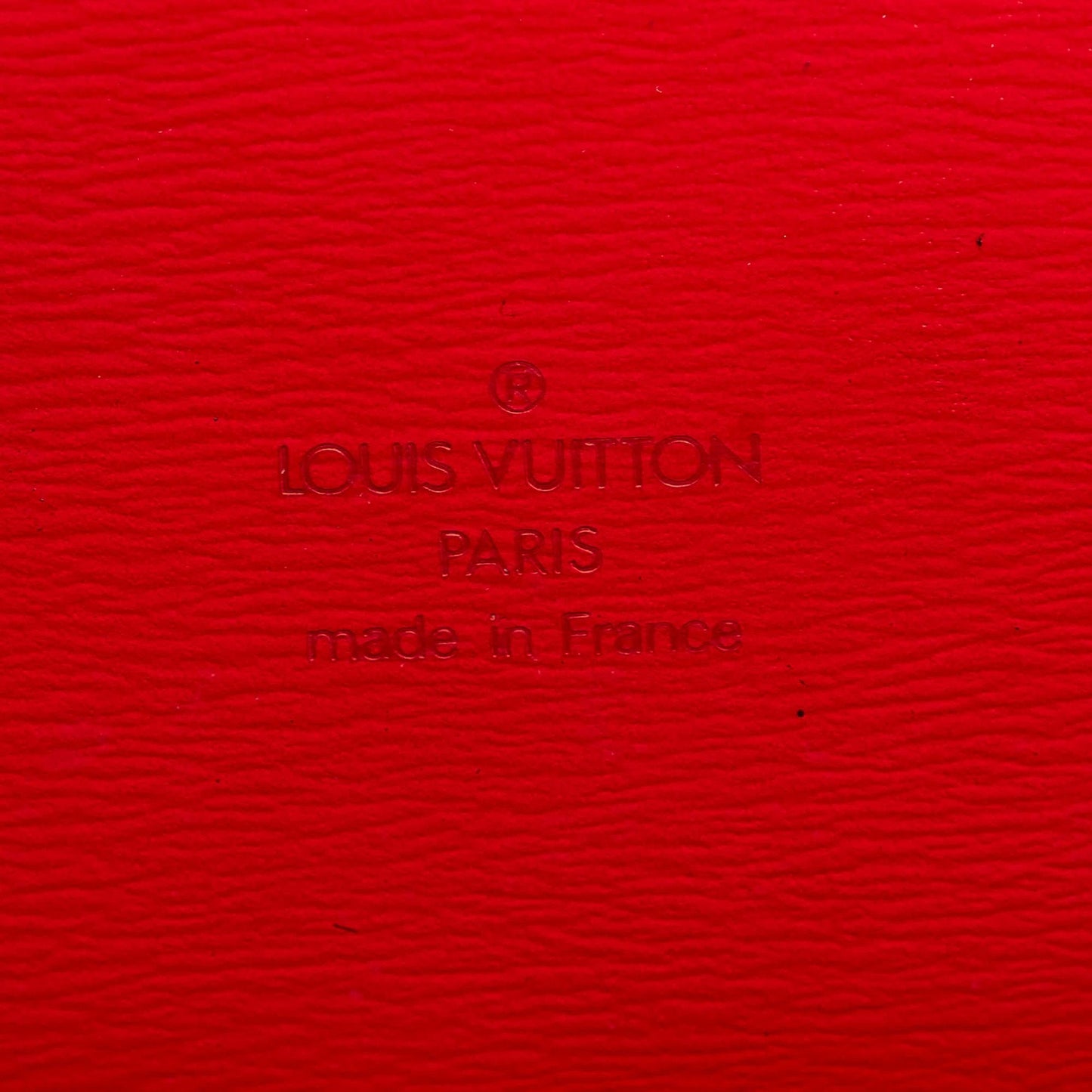 Louis Vuitton Epi Capucines (SHG-30252)