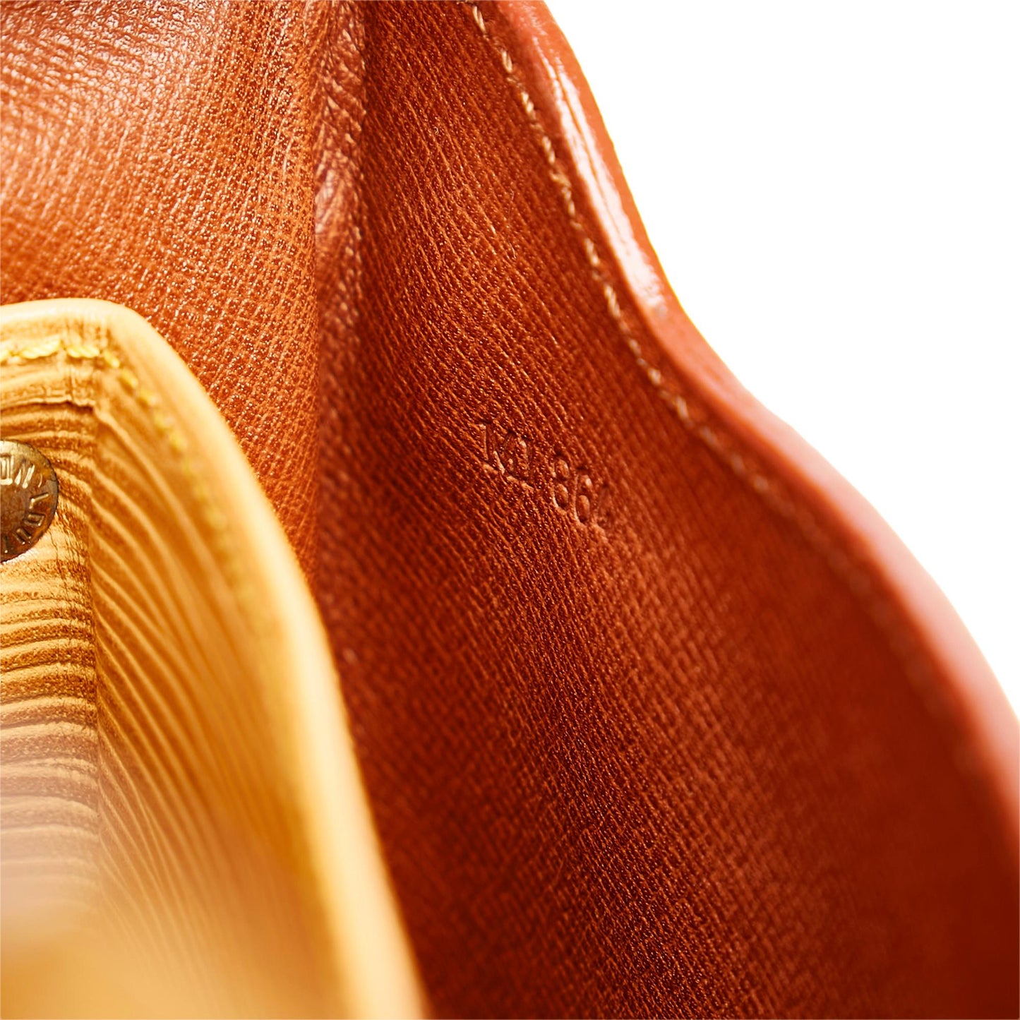 Louis Vuitton Epi Cartouchiere MM (SHG-33491)