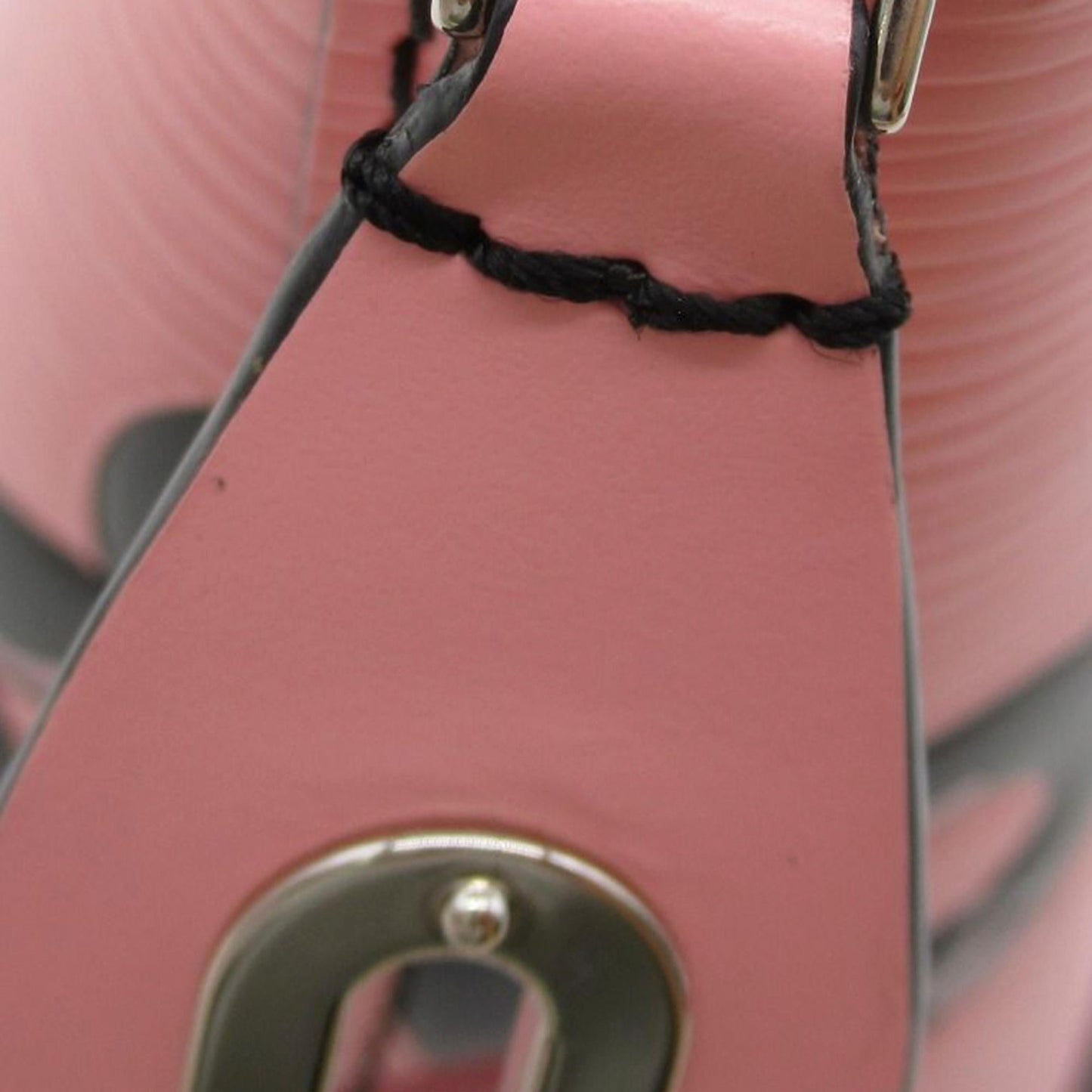 Louis Vuitton Epi Chain Flower Mini Lockit (SHG-19SwUg)