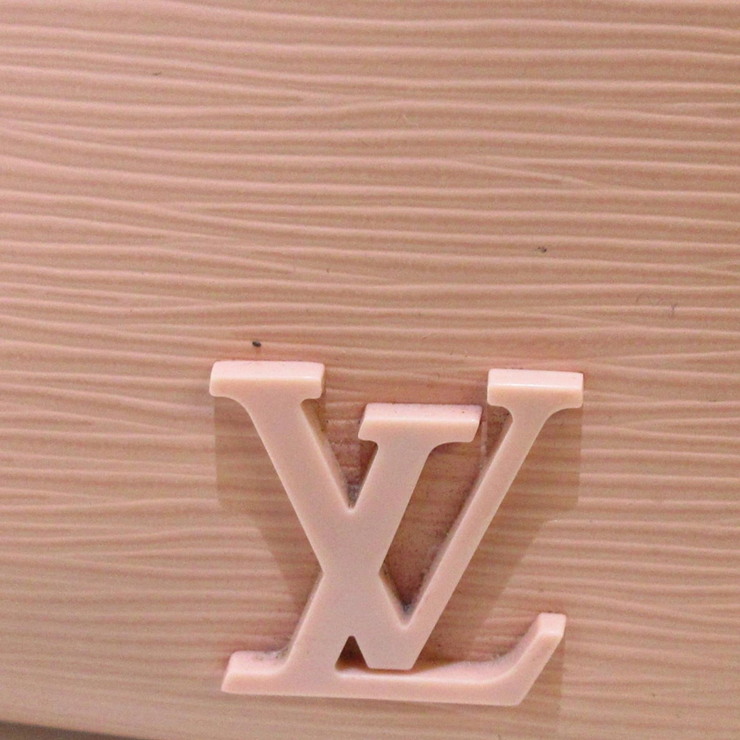 Louis Vuitton Epi Cluny MM (SHG-KD4zL2)