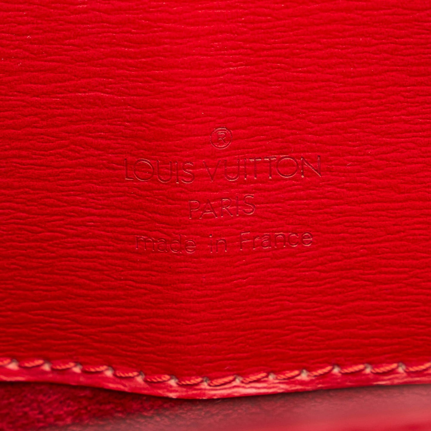 Louis Vuitton Epi Cluny (SHG-28668)