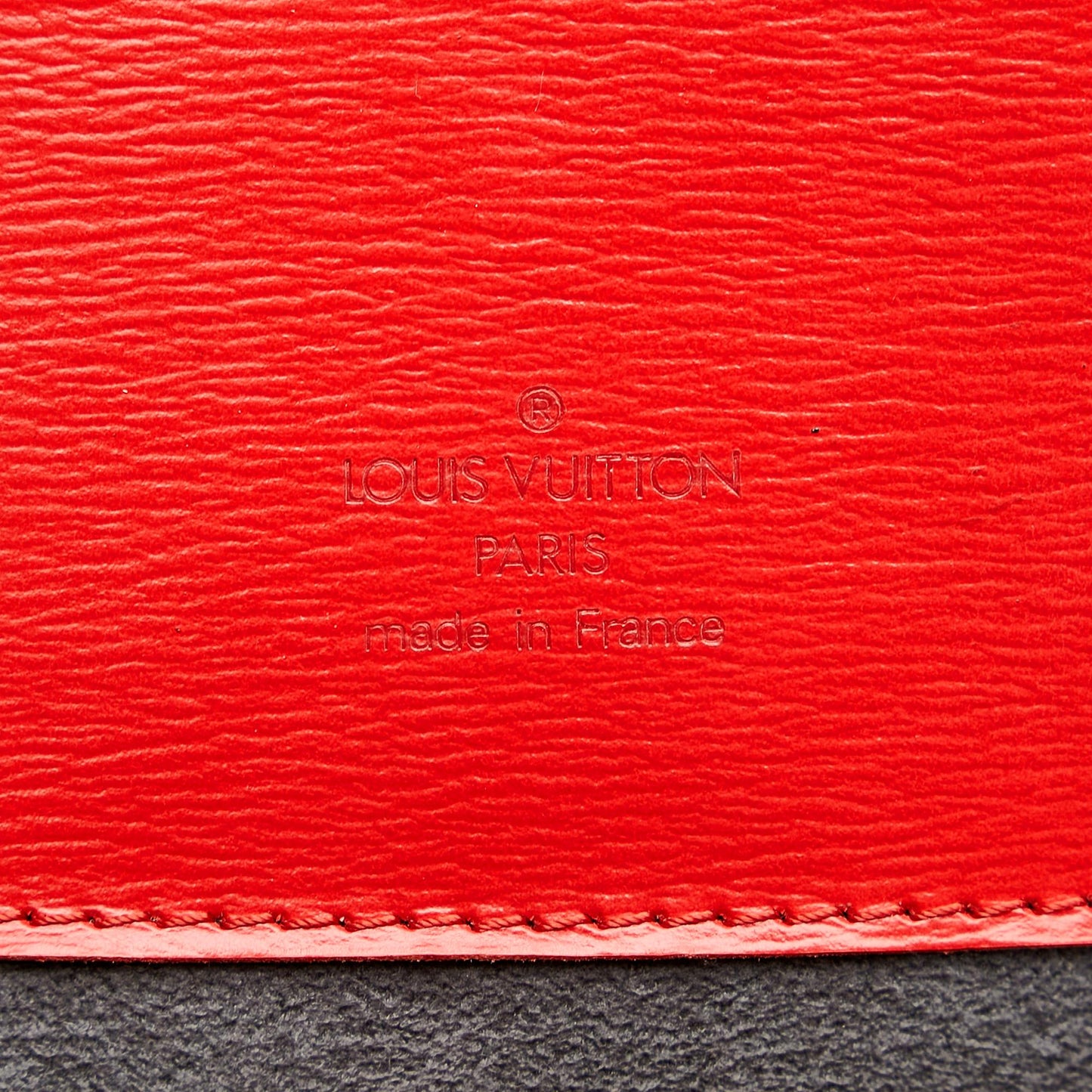 Louis Vuitton Epi Cluny (SHG-36455)