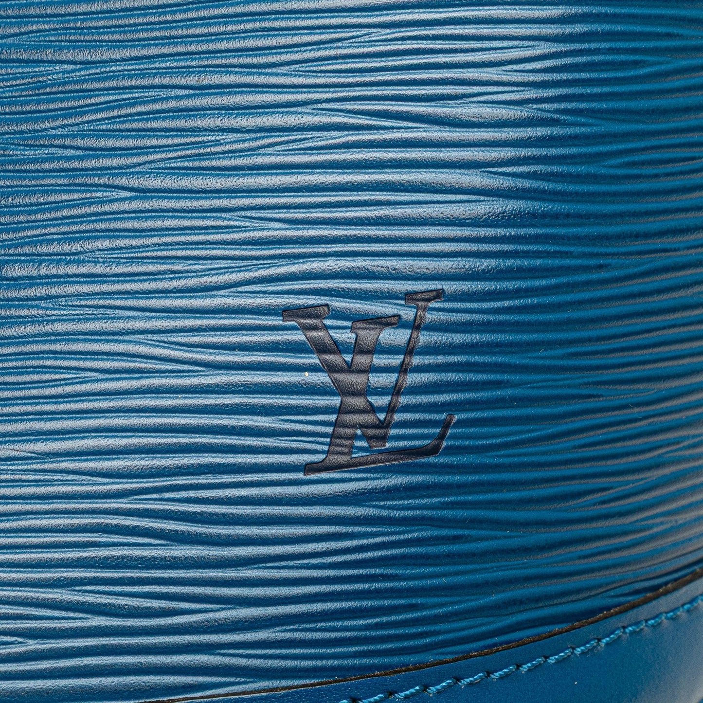 Louis Vuitton Epi Cluny
