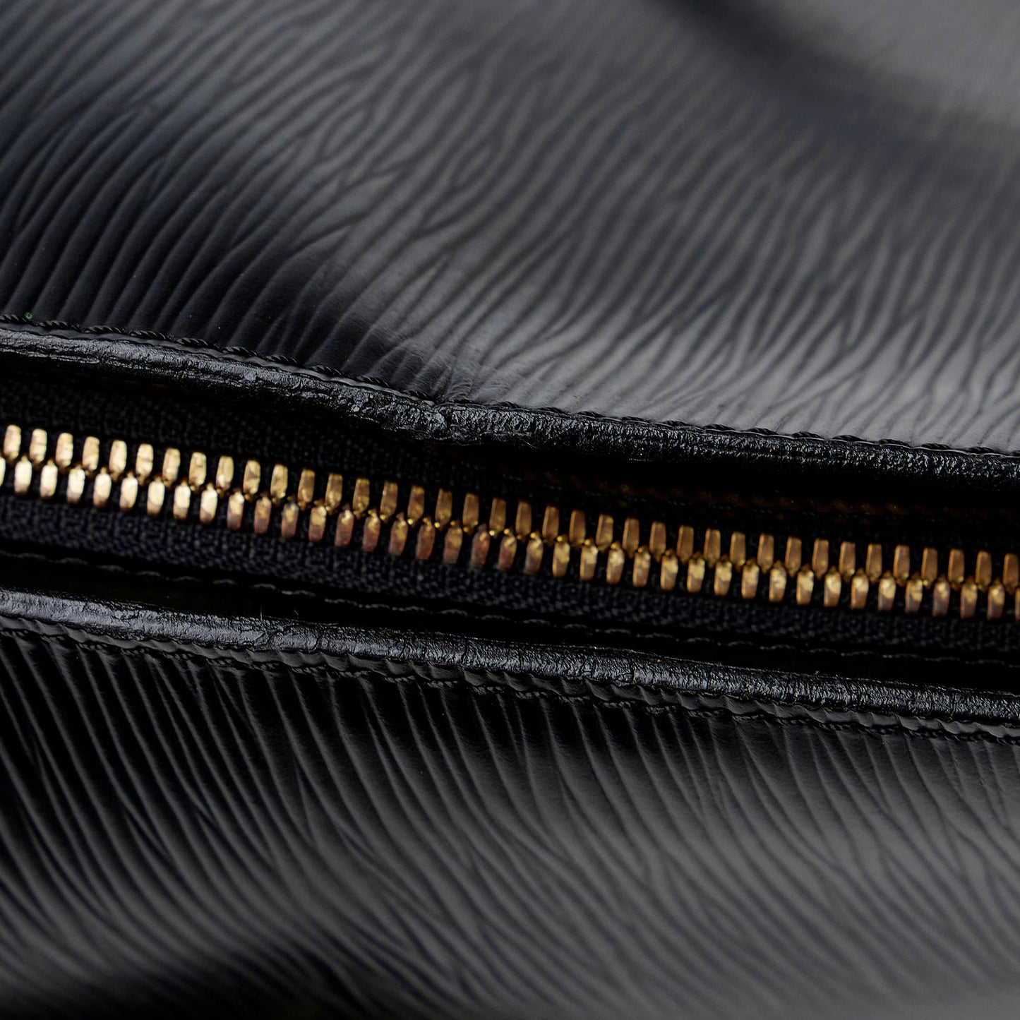 Louis Vuitton Epi Gobelins (SHG-xxGBPO)