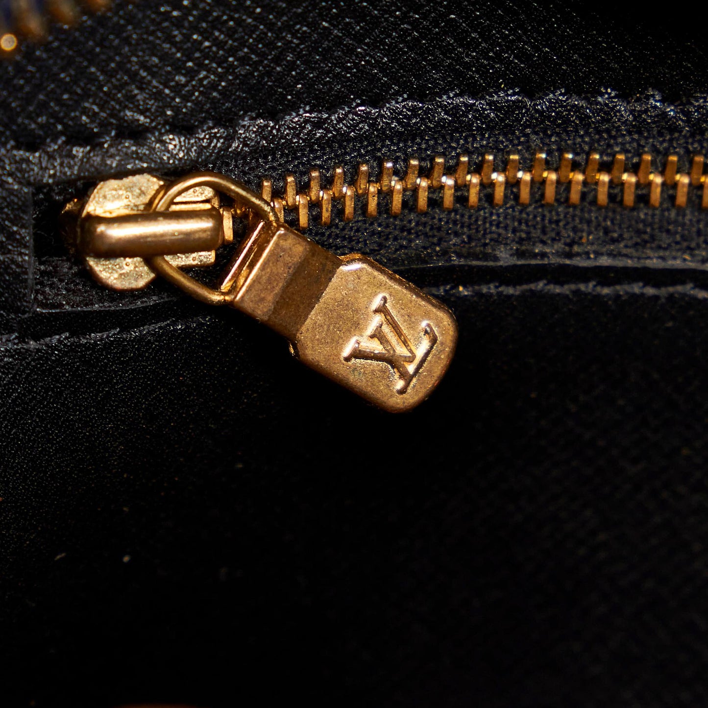 Louis Vuitton Epi Jeune Fille (SHG-31303)