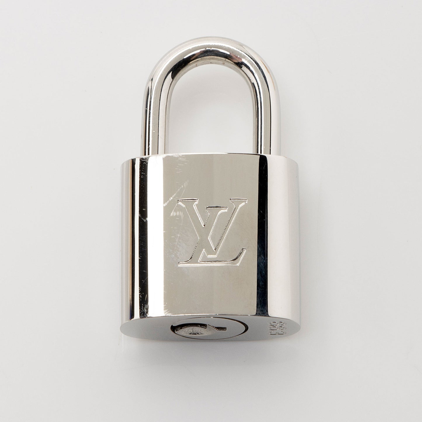 Louis Vuitton Epi Leather Alma BB Satchel (SHF-B9m2oM)
