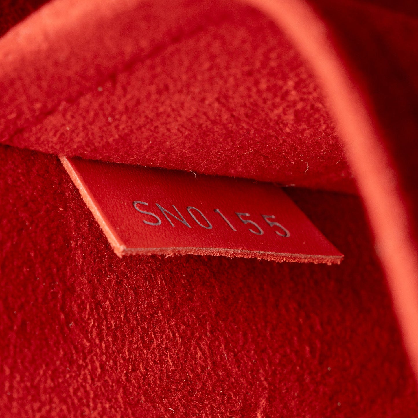 Louis Vuitton Epi Leather Alma PM Satchel (SHF-aFC3gv)