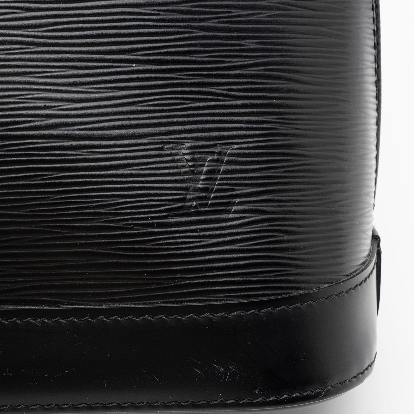 Louis Vuitton Epi Leather Alma PM Satchel (SHF-CTUQ3Z)