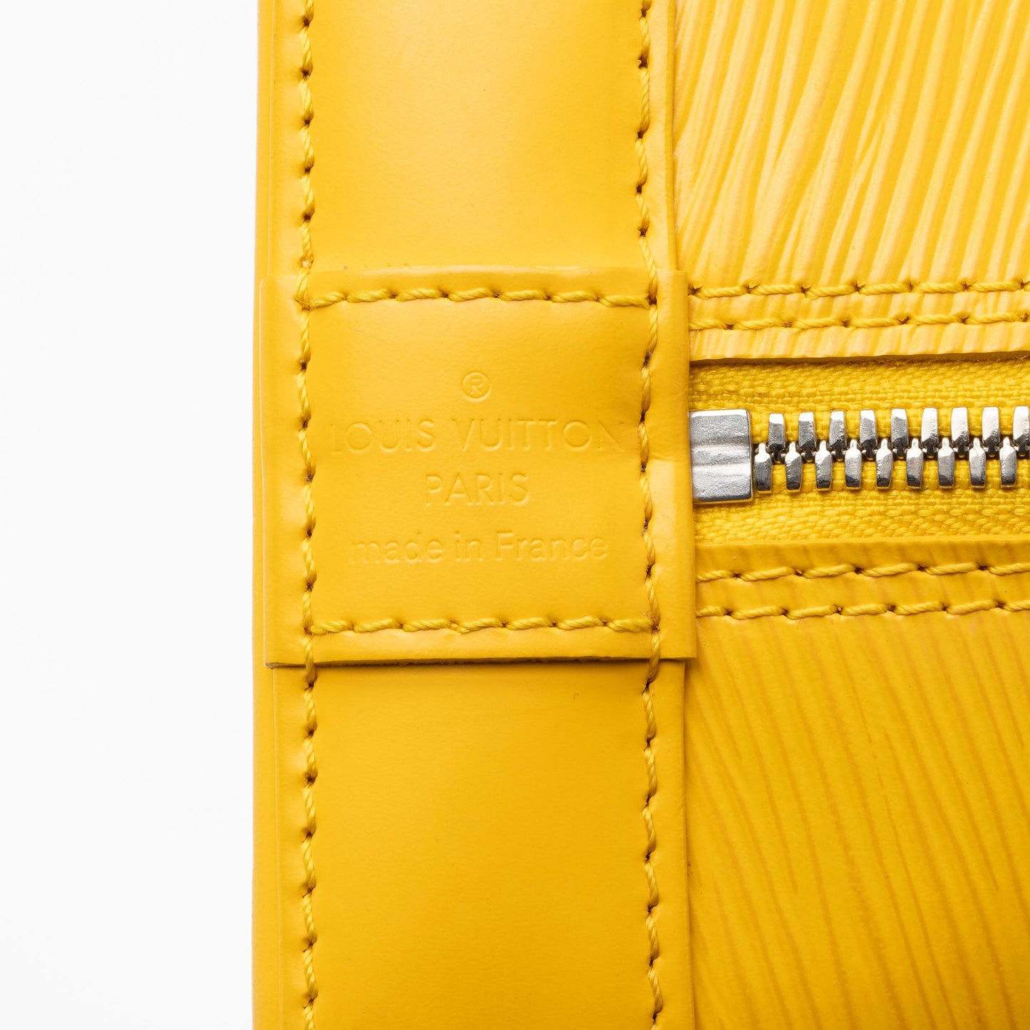 Louis Vuitton Epi Leather Alma PM Satchel (SHF-CpAJ5C)