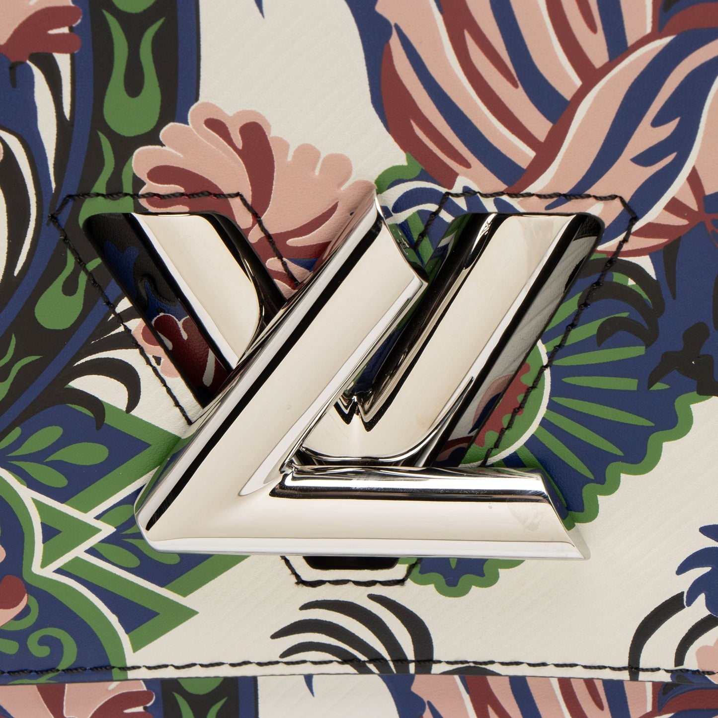 Louis Vuitton Epi Leather Floral Twist MM Shoulder Bag (SHF-L2vM4S)