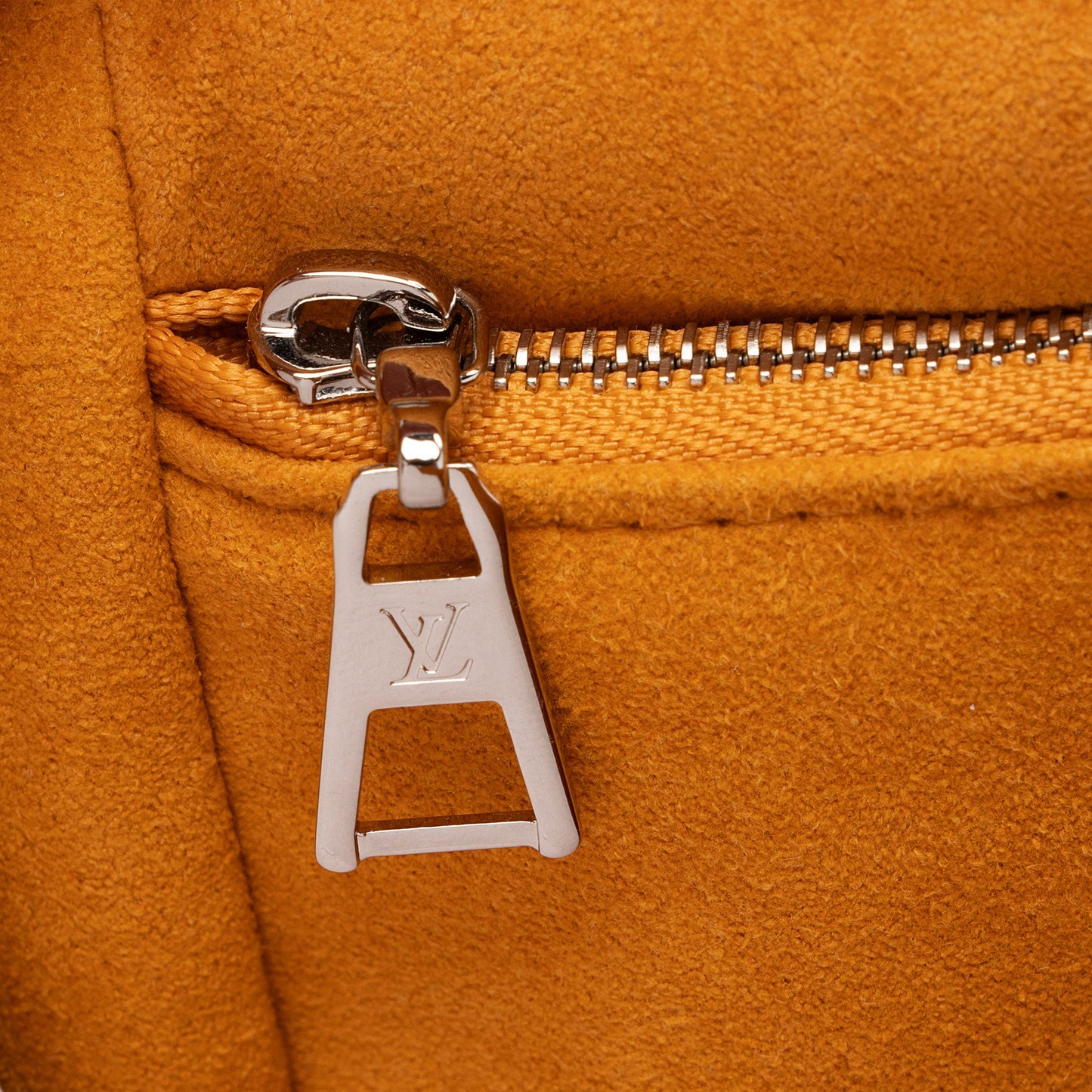 Louis Vuitton Epi Leather Grenelle MM Satchel (SHF-vO7rtv)