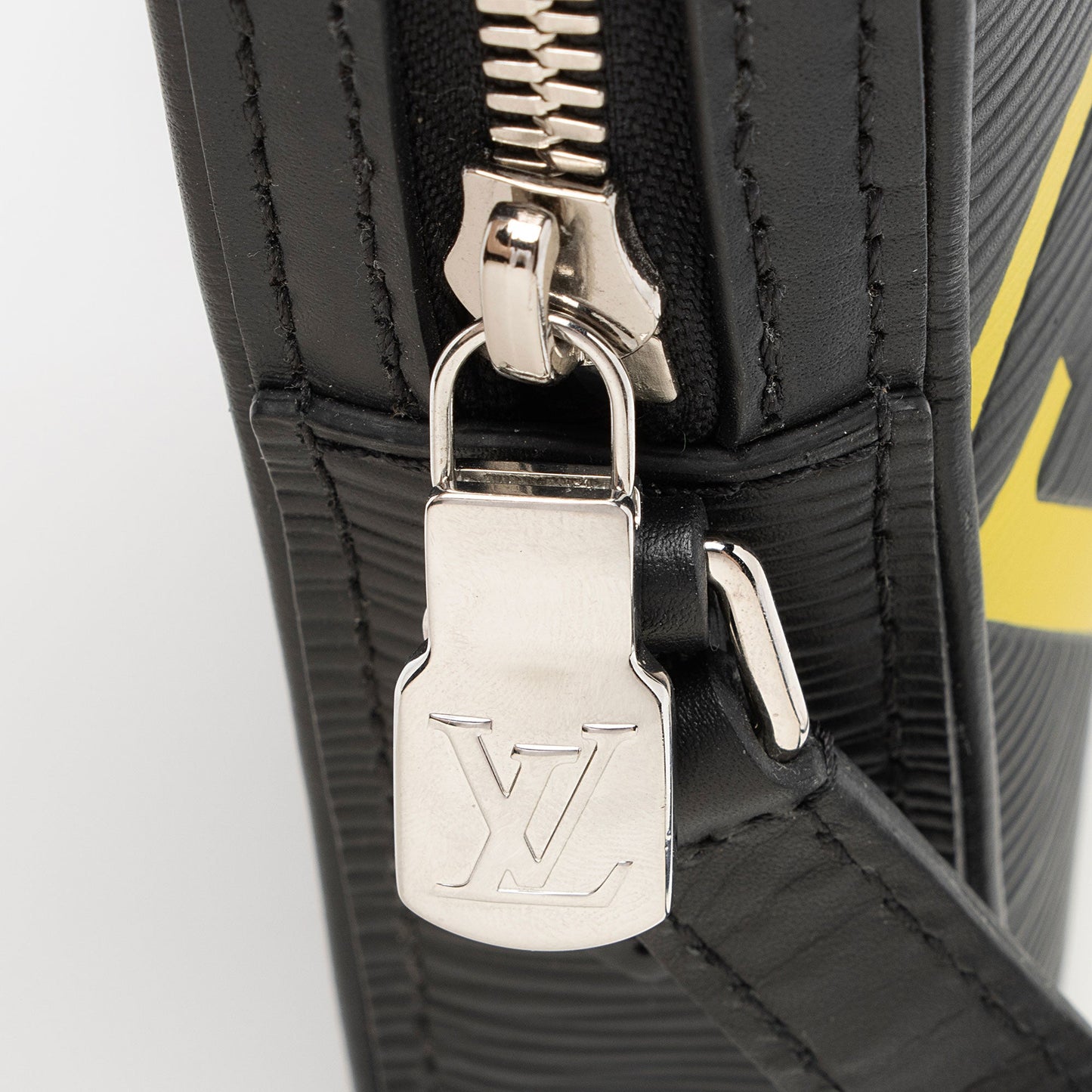Louis Vuitton Epi Leather Initials Danube PM Shoulder Bag (SHF-7ARfrs)