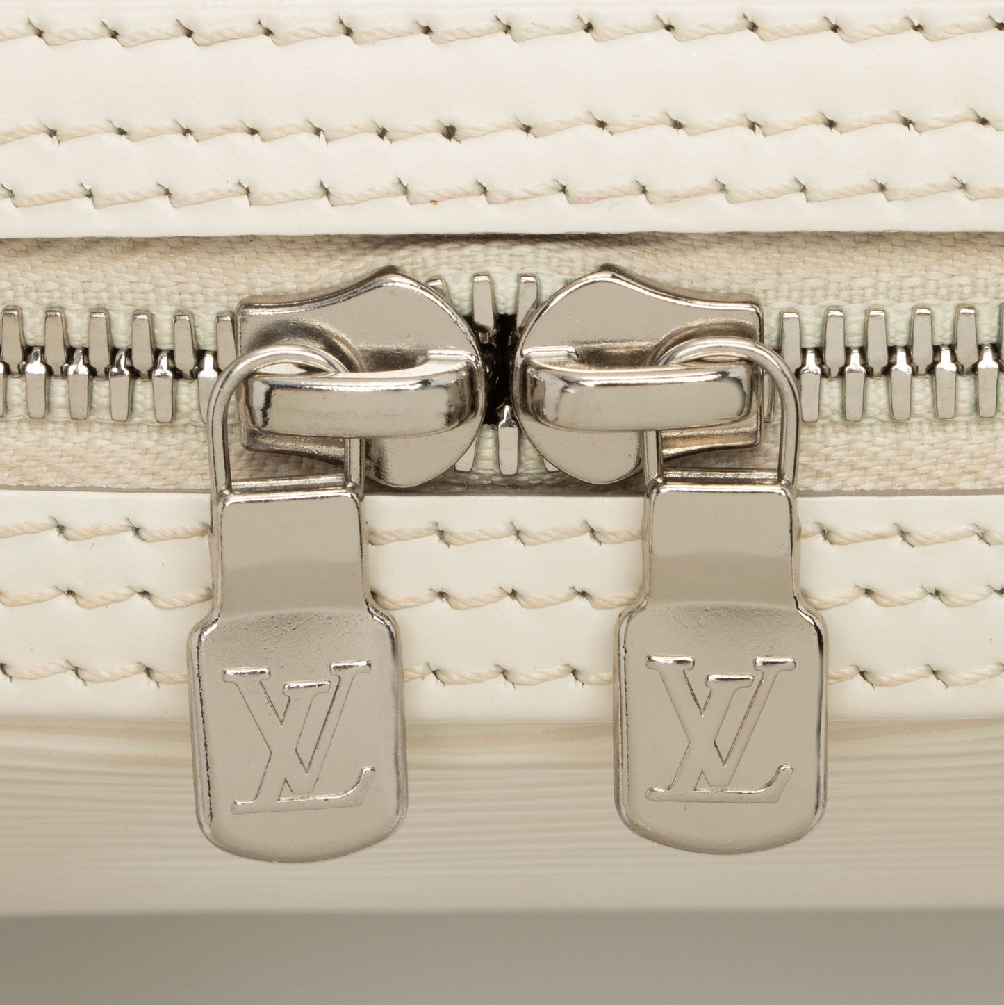 Louis Vuitton Epi Leather Jasmin Satchel (SHF-L30urV)