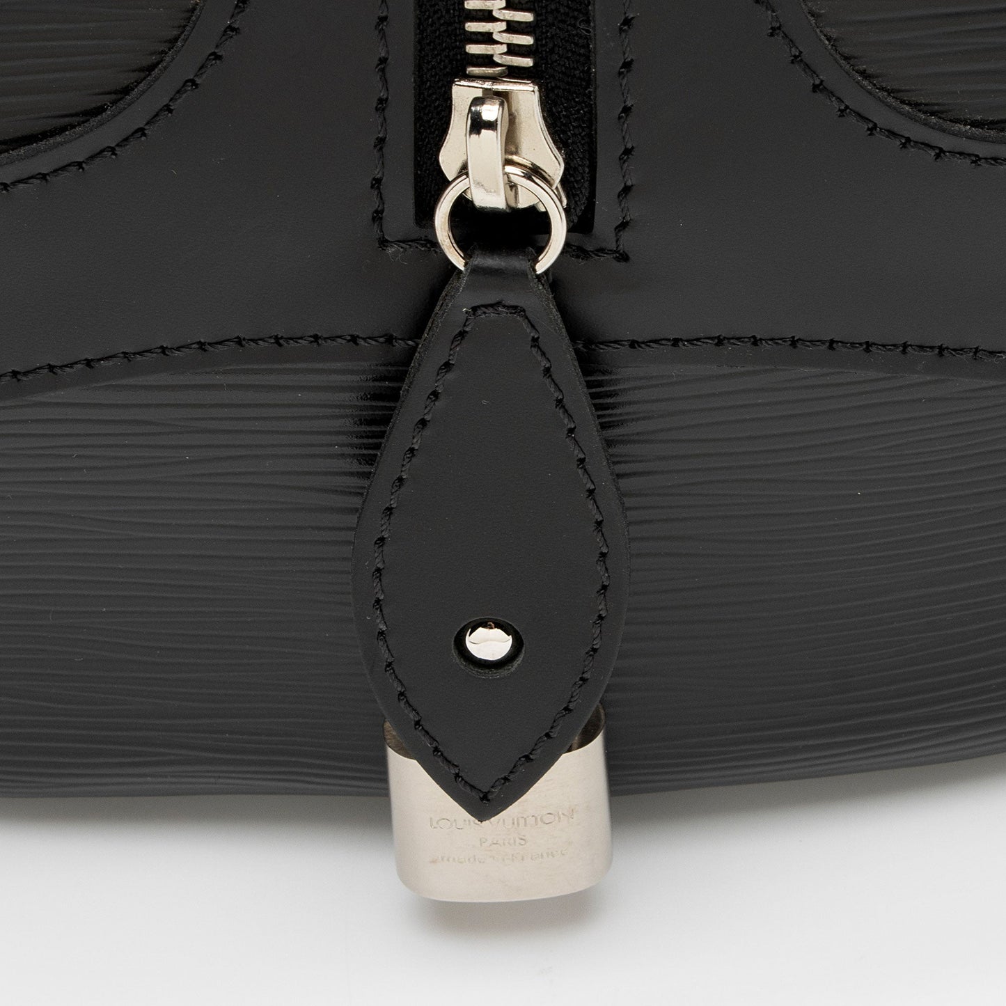 Louis Vuitton Epi Leather Montaigne Bowling PM Satchel (SHF-AU0hLG)