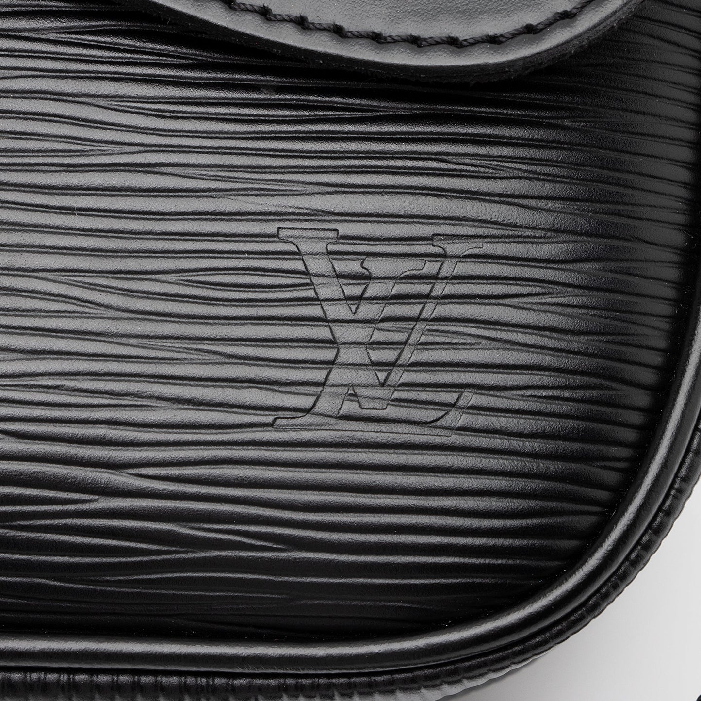 Louis Vuitton Epi Leather Montaigne Clutch (SHF-23717)