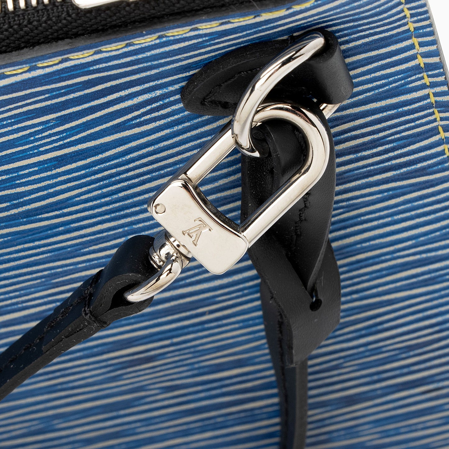 Louis Vuitton Epi Leather Neverfull MM Pochette