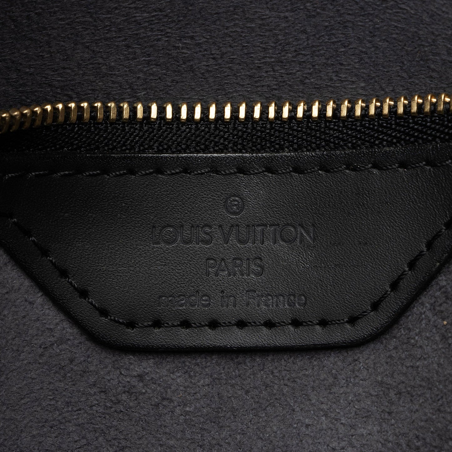 Louis Vuitton Epi Leather Petit Bucket Tote (SHF-aRWoz2)