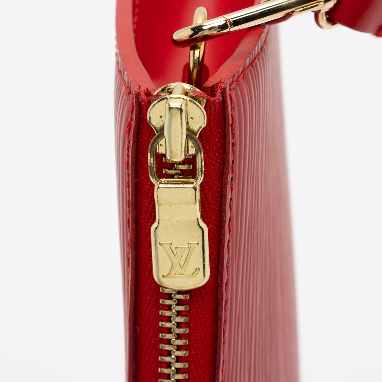 Louis Vuitton Epi Leather Pochette 24 Accessories (SHF-xoy5xh)