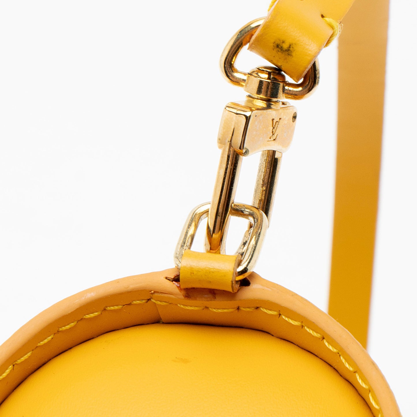 Louis Vuitton Epi Leather Round Pochette