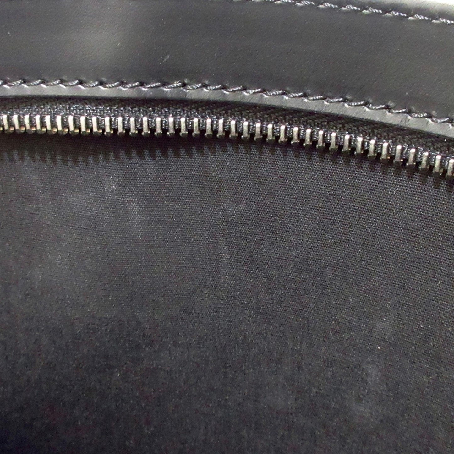 Louis Vuitton Epi Madeleine PM (SHG-0RcBQl)