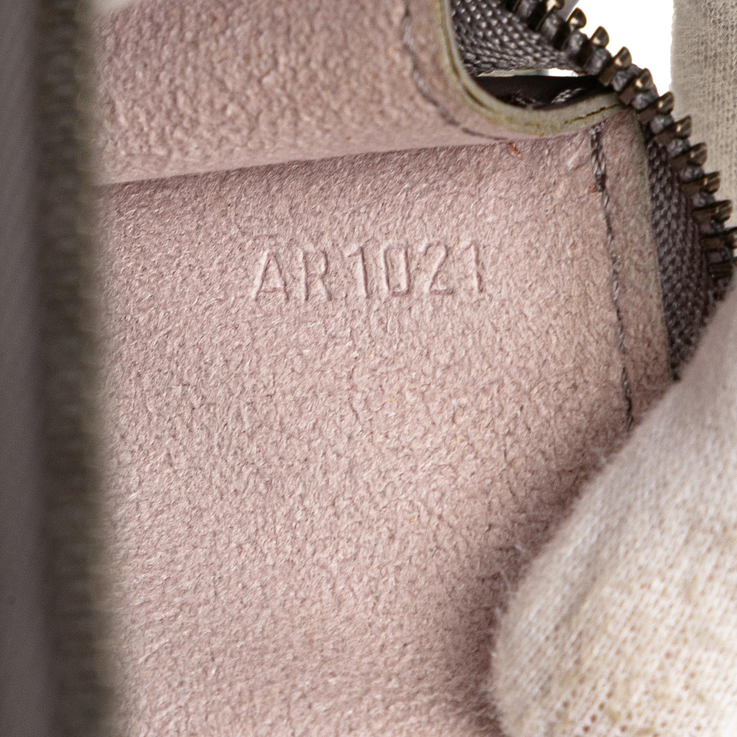 Louis Vuitton Epi Pochette Accessoires