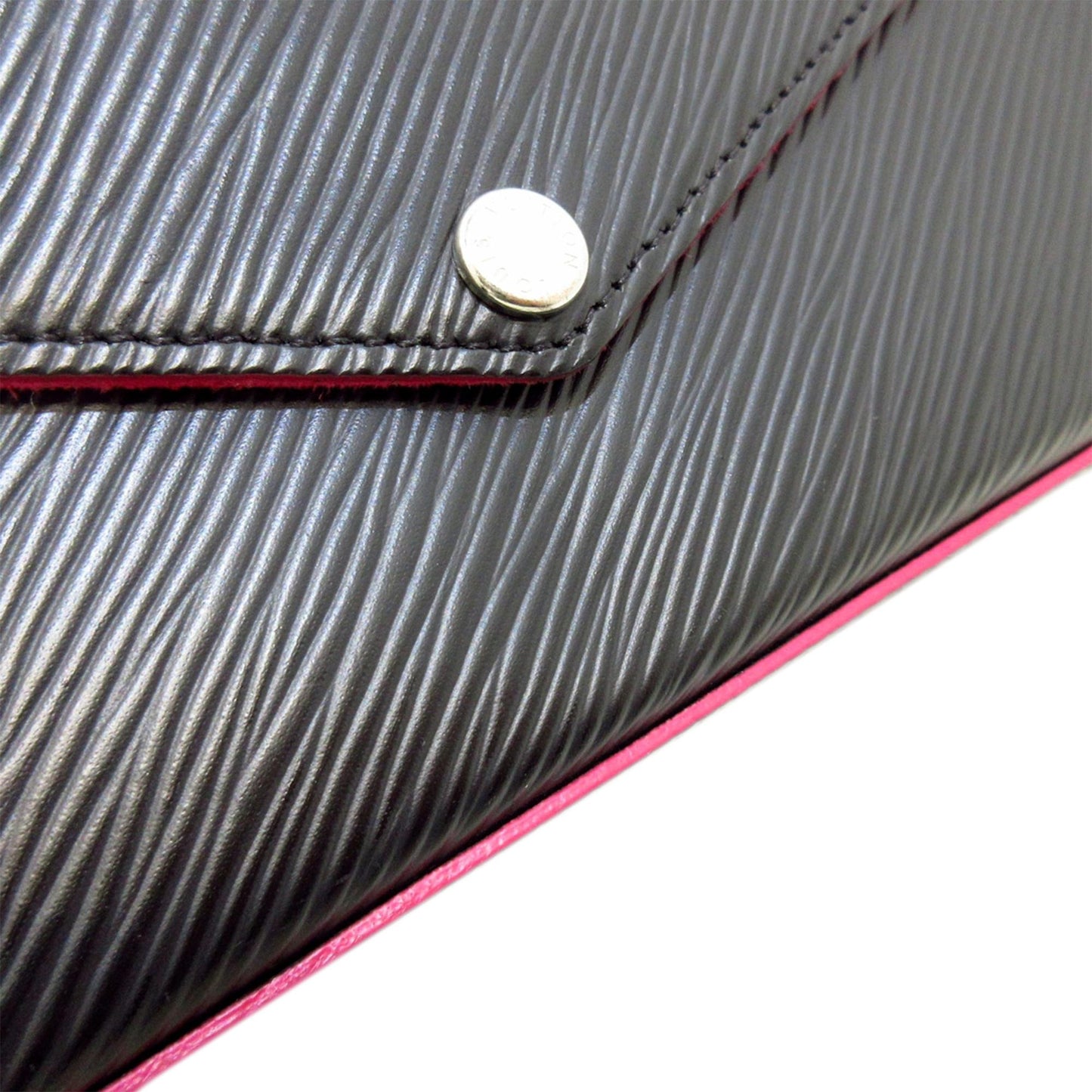 Louis Vuitton Epi Pochette Felicie (SHG-Nc7QUM)