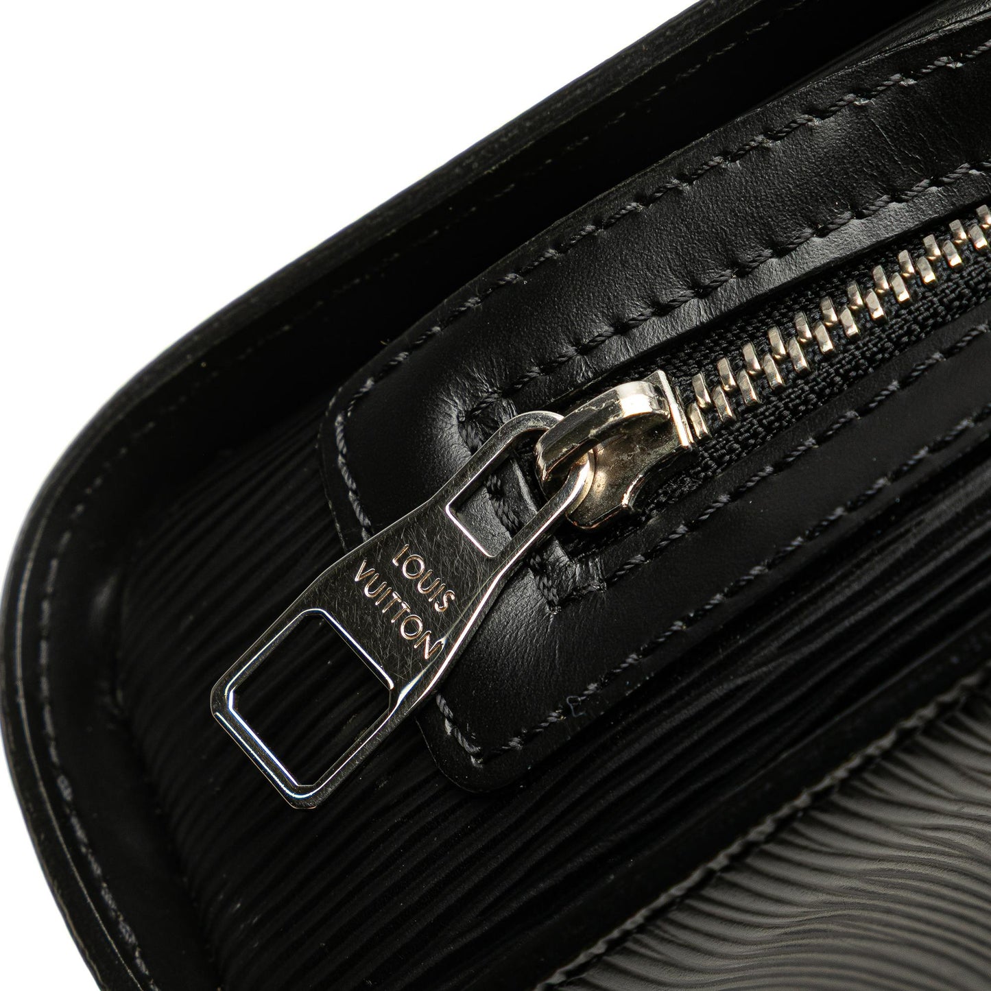 Louis Vuitton Epi Pochette Hoche