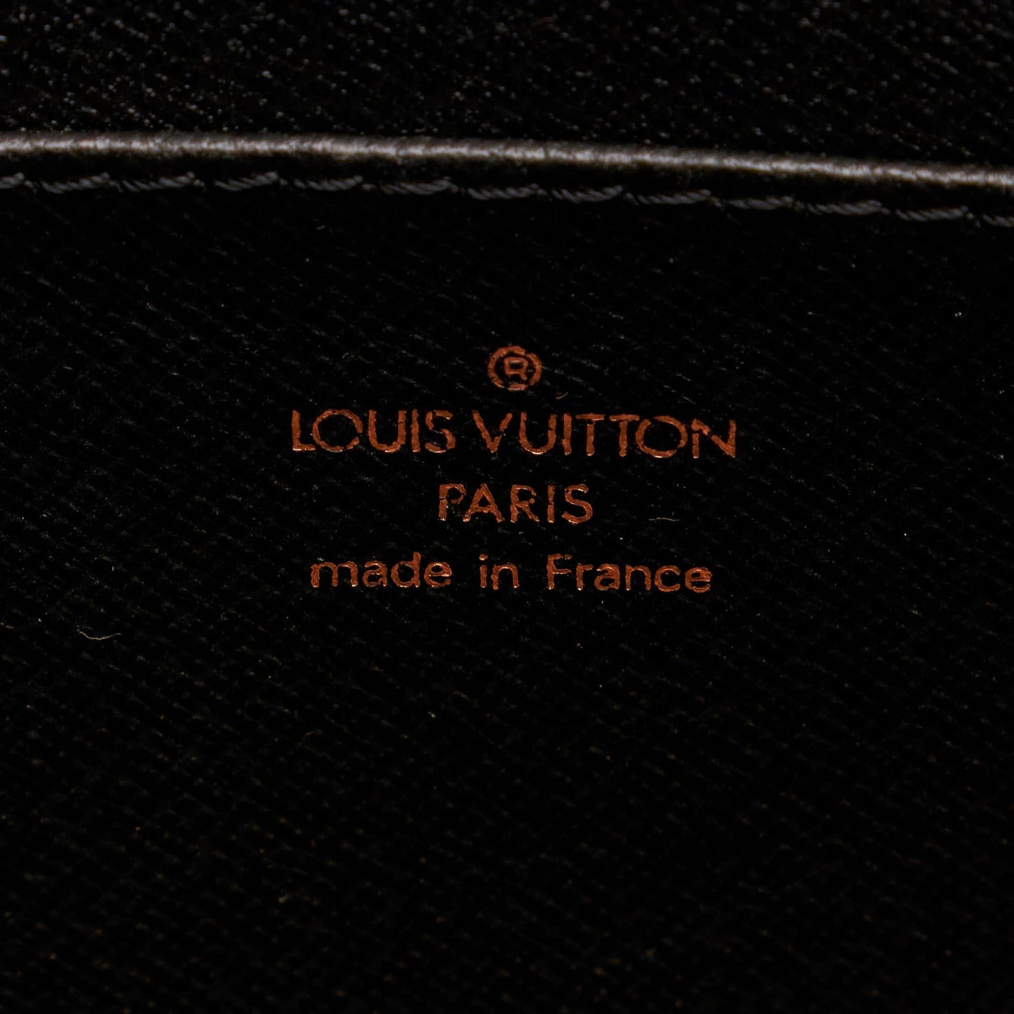 Louis Vuitton Epi Pochette Homme (SHG-29451)