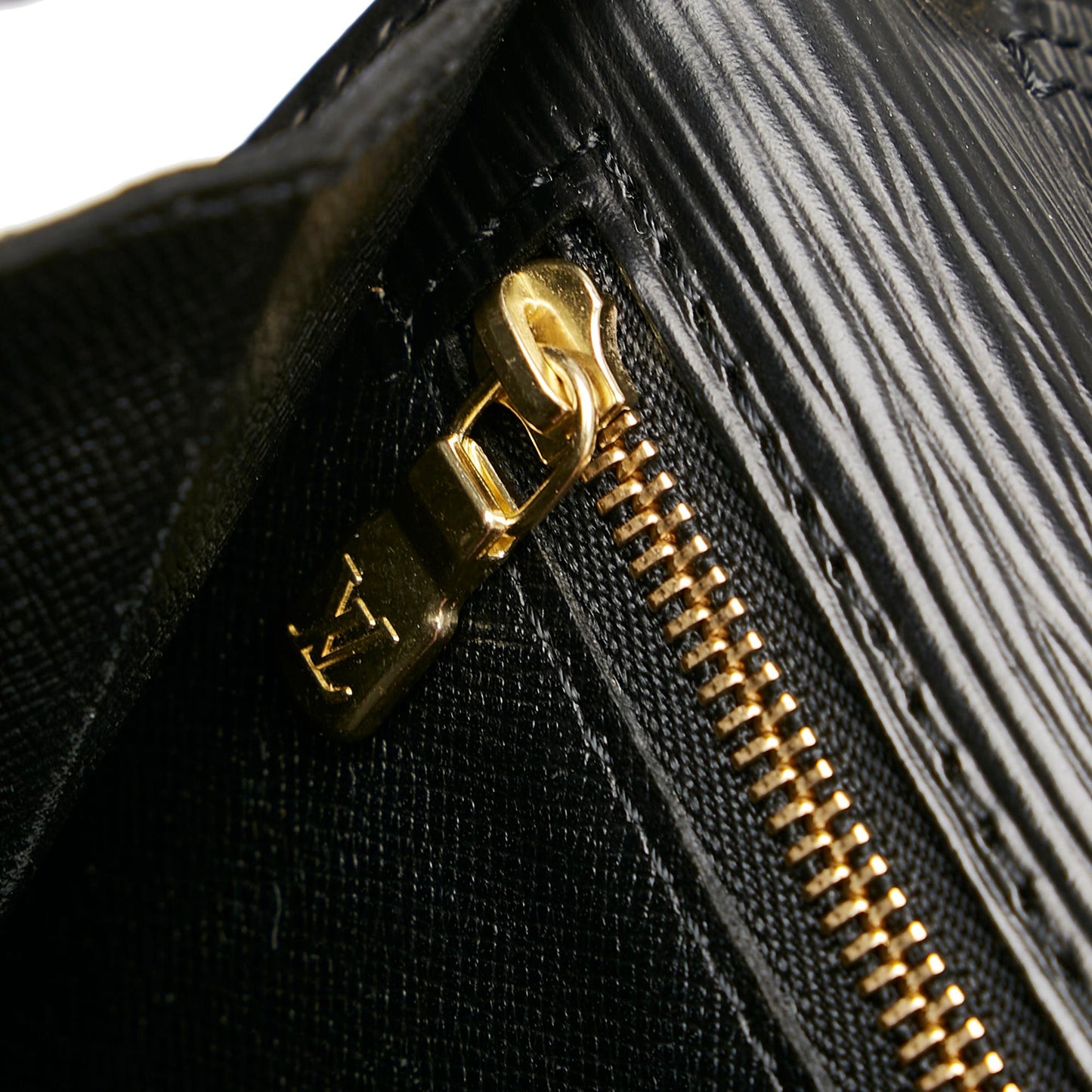 Louis Vuitton Epi Pochette Sellier Dragonne (SHG-28675)