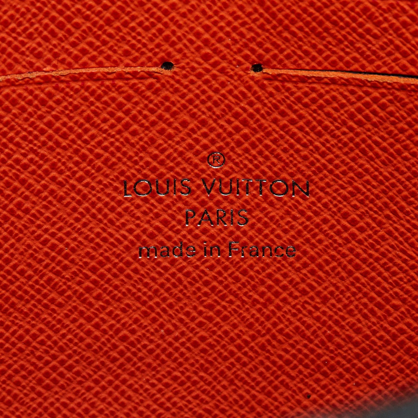 Louis Vuitton Epi Pochette Voyage MM (SHG-fhuM3i)