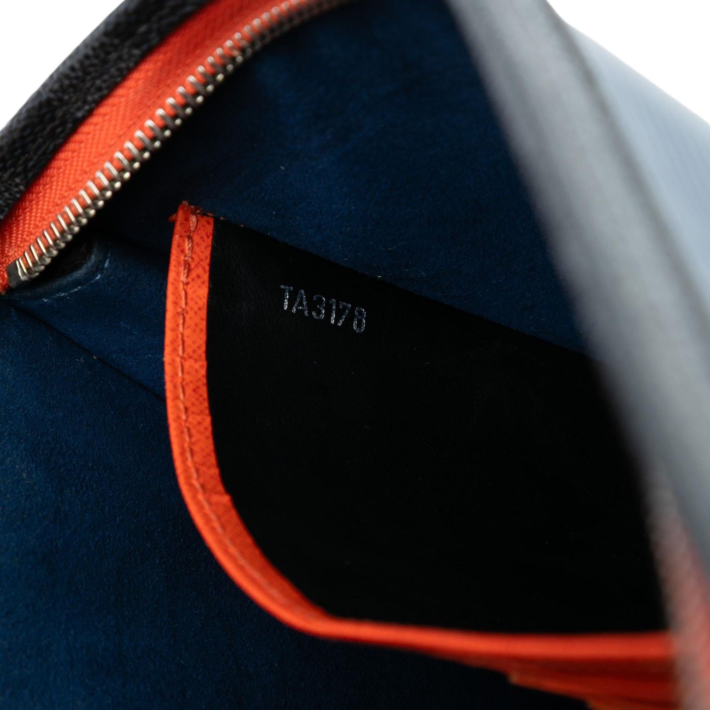 Louis Vuitton Epi Pochette Voyage MM
