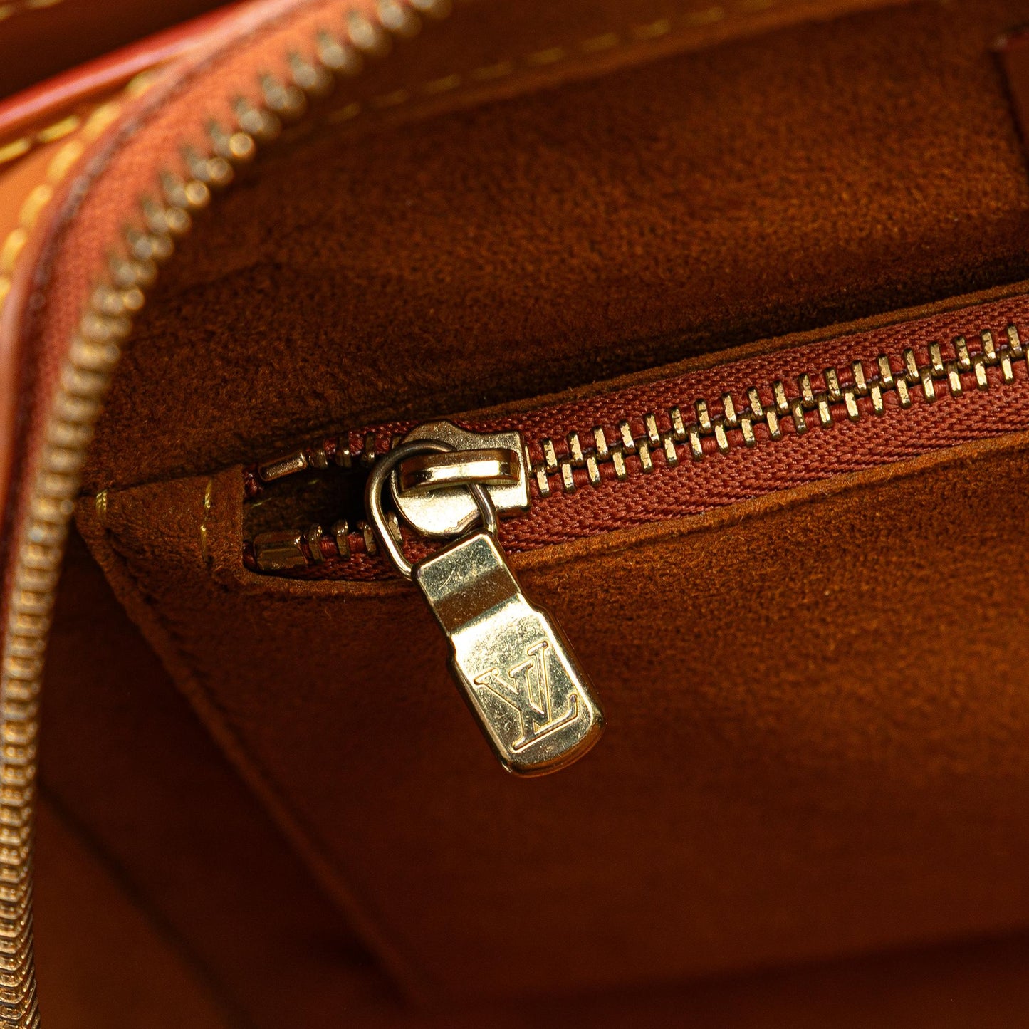 Louis Vuitton Epi Pont Neuf PM