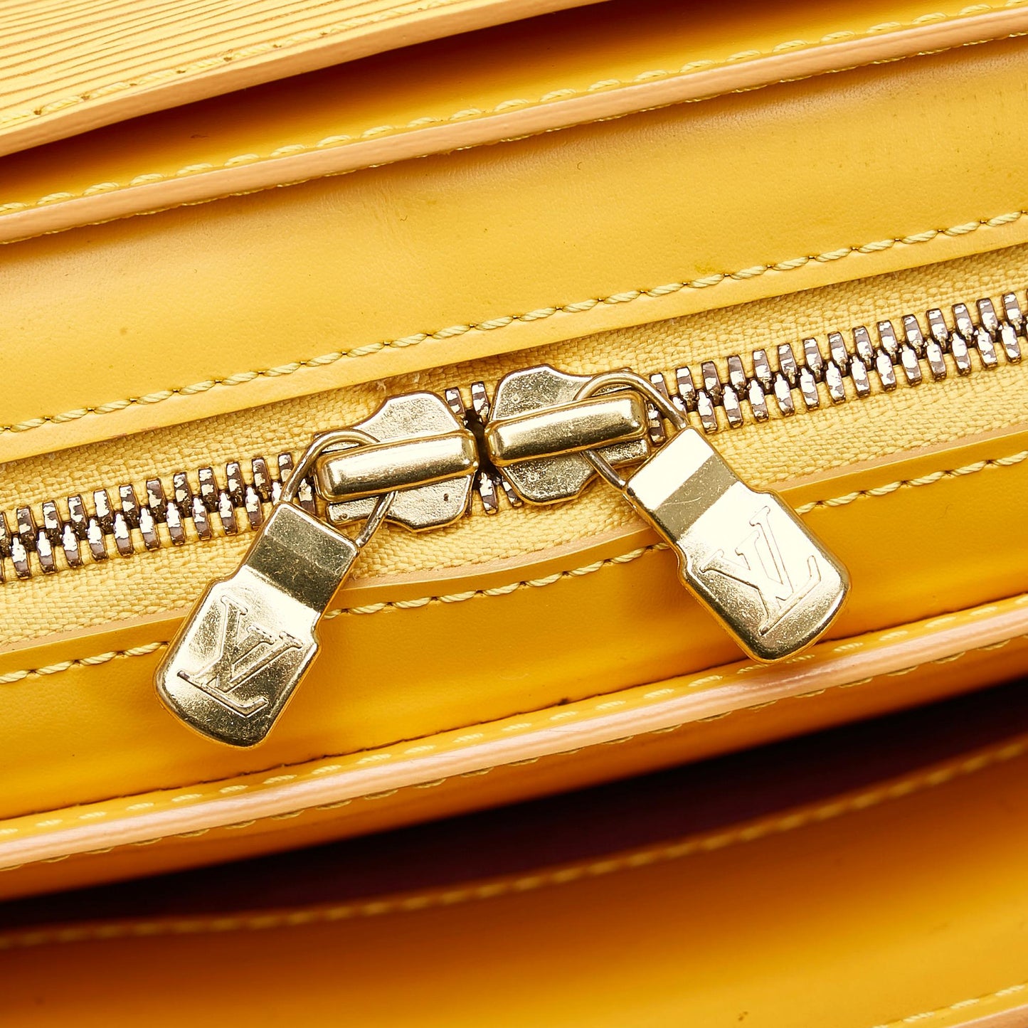 Louis Vuitton Epi Pont Neuf (SHG-BCWv62)